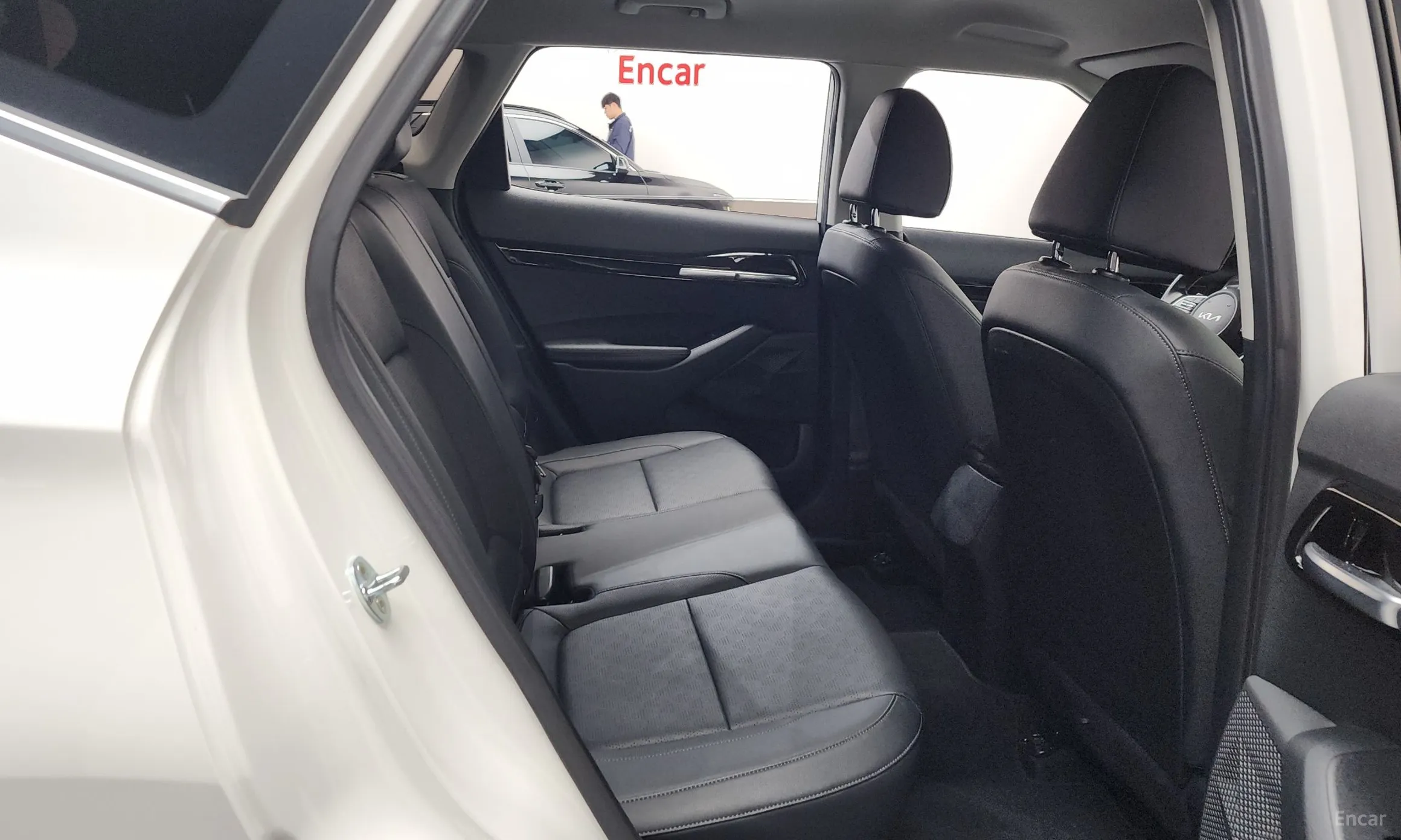 Kia Seltos превью 12