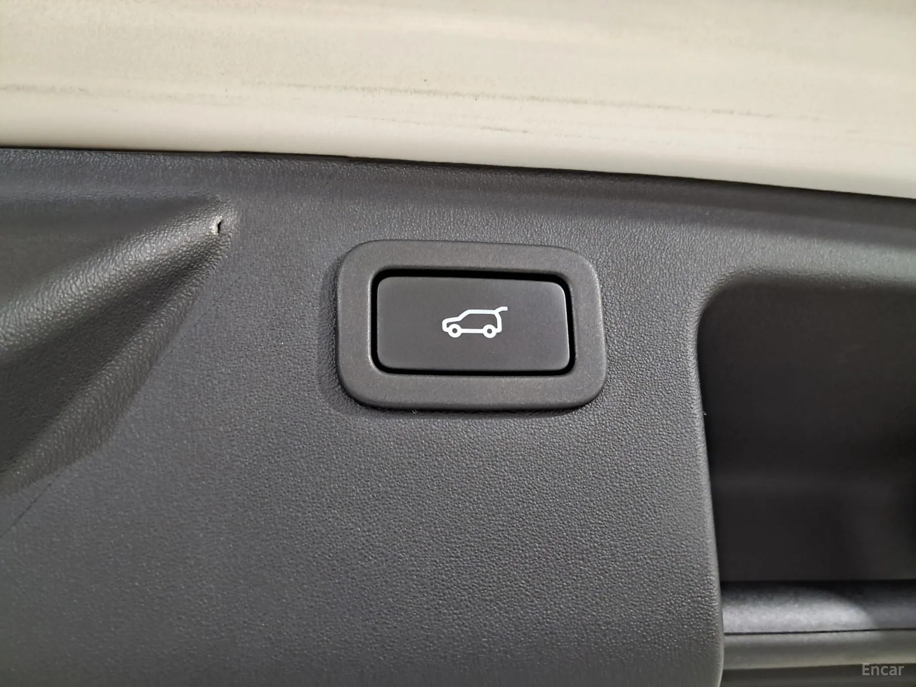 Land Rover Discovery Sports превью 18