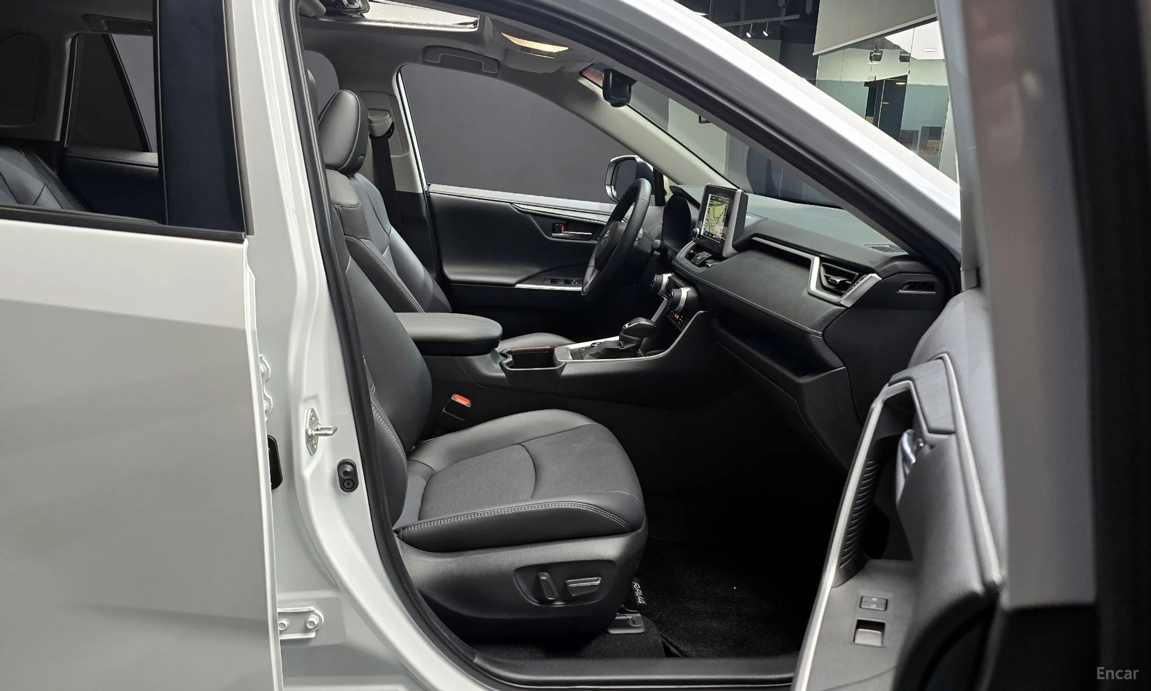 Toyota RAV4 5th Generation превью 10