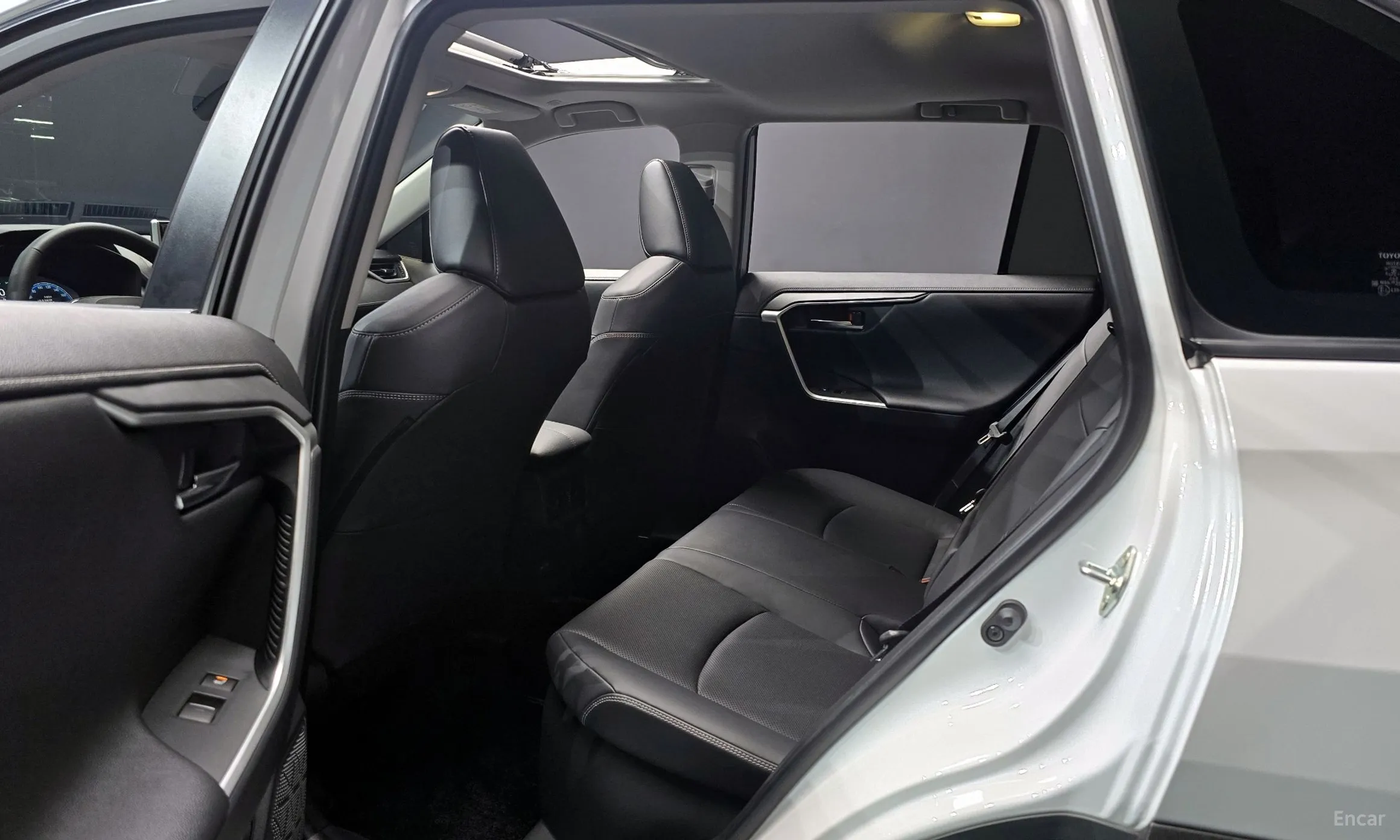 Toyota RAV4 5th Generation превью 12
