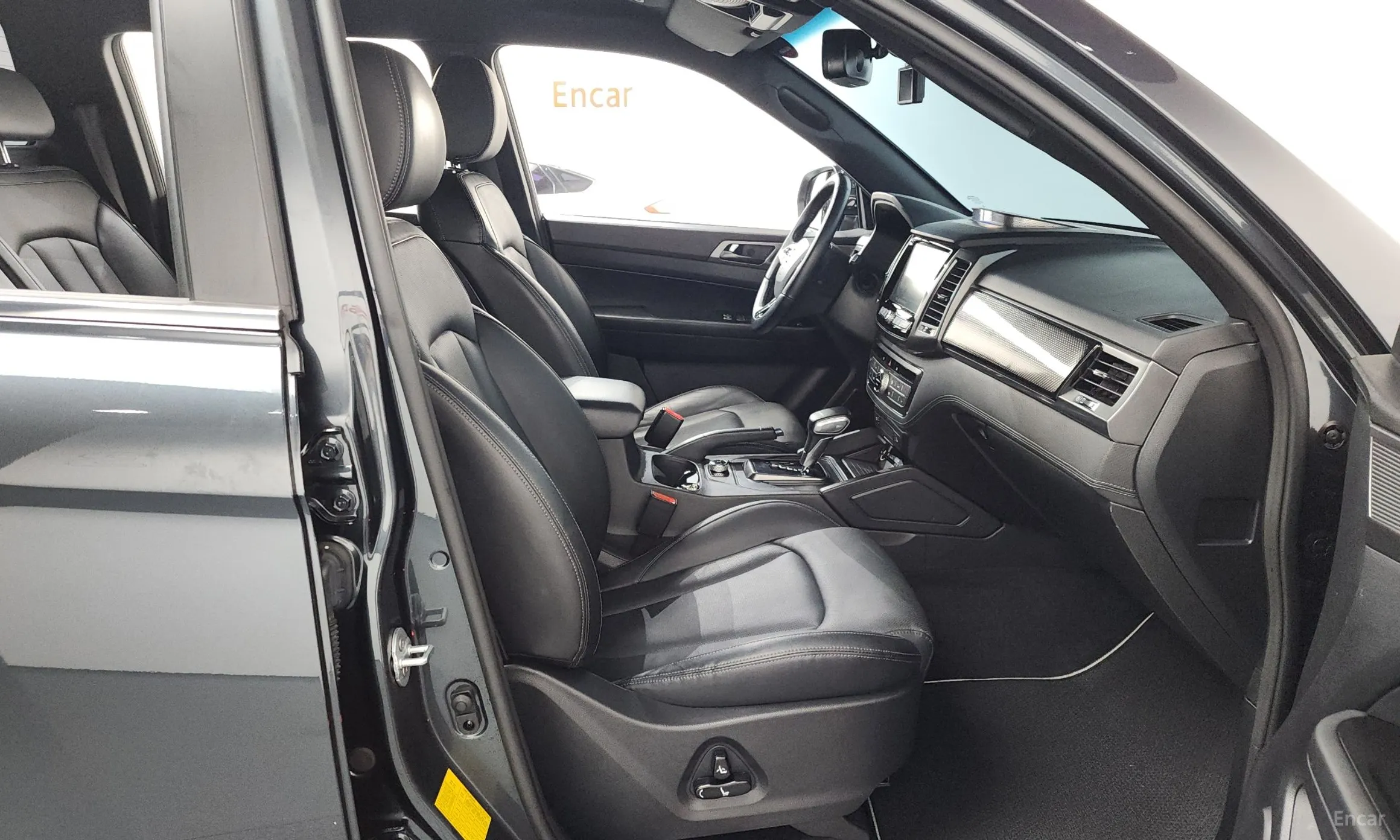 KG Mobility (SsangYong) Rexton Sports превью 11