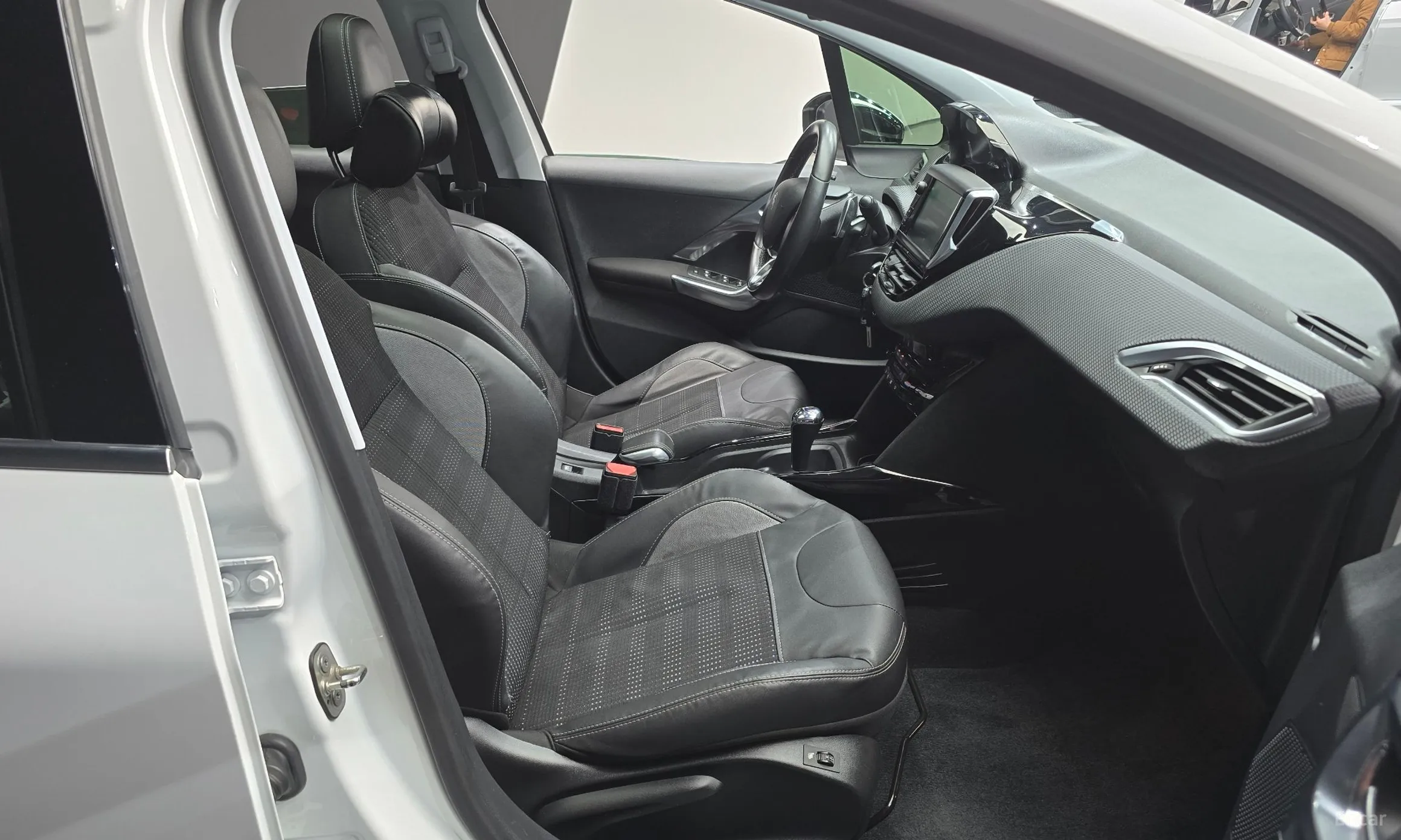 Peugeot 2008. превью 10