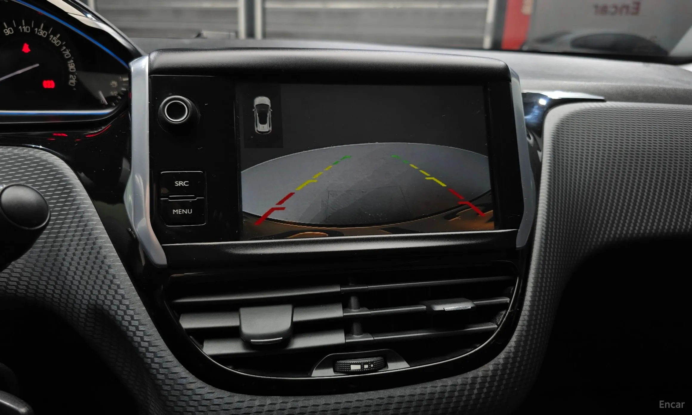 Peugeot 2008. превью 16
