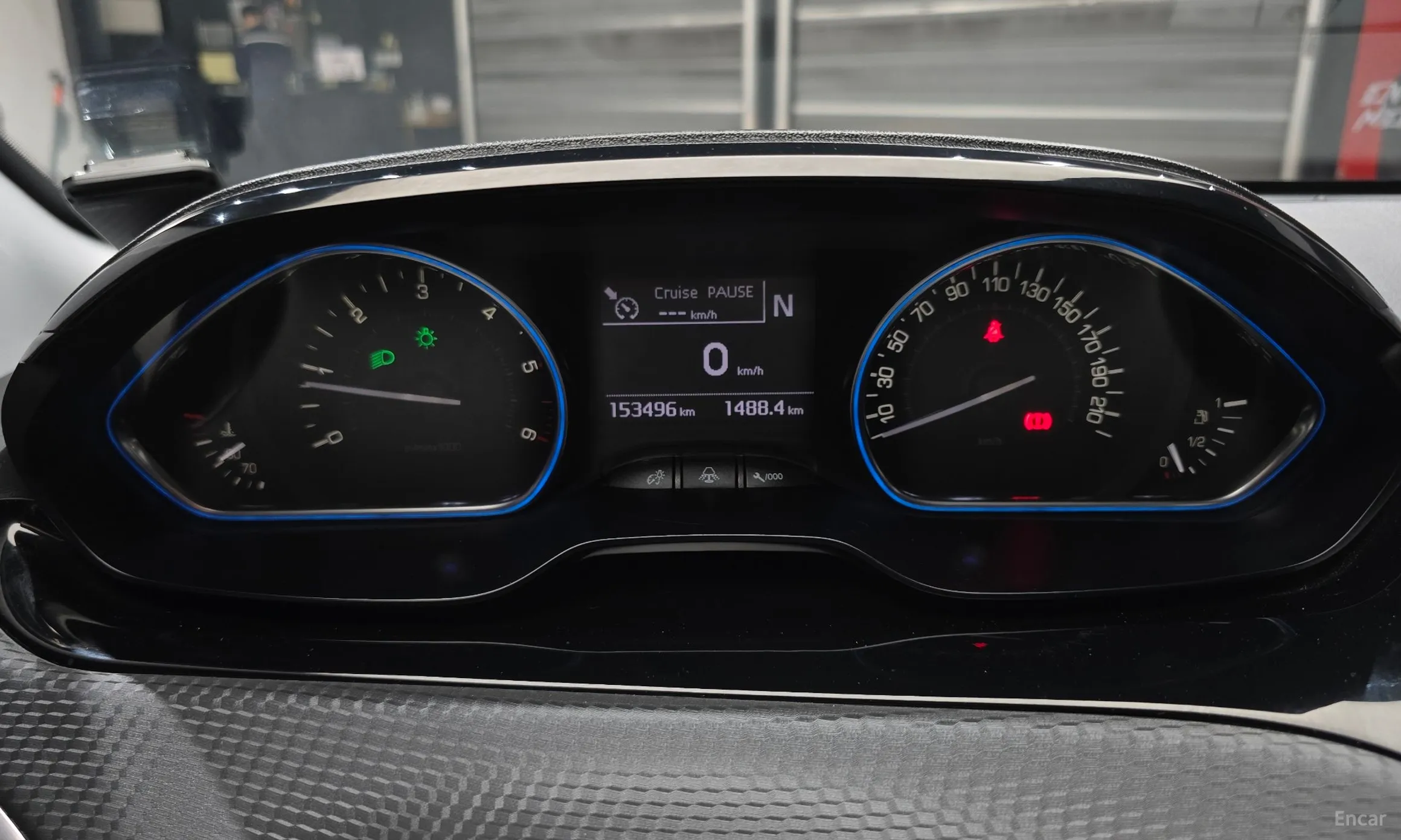 Peugeot 2008. превью 8
