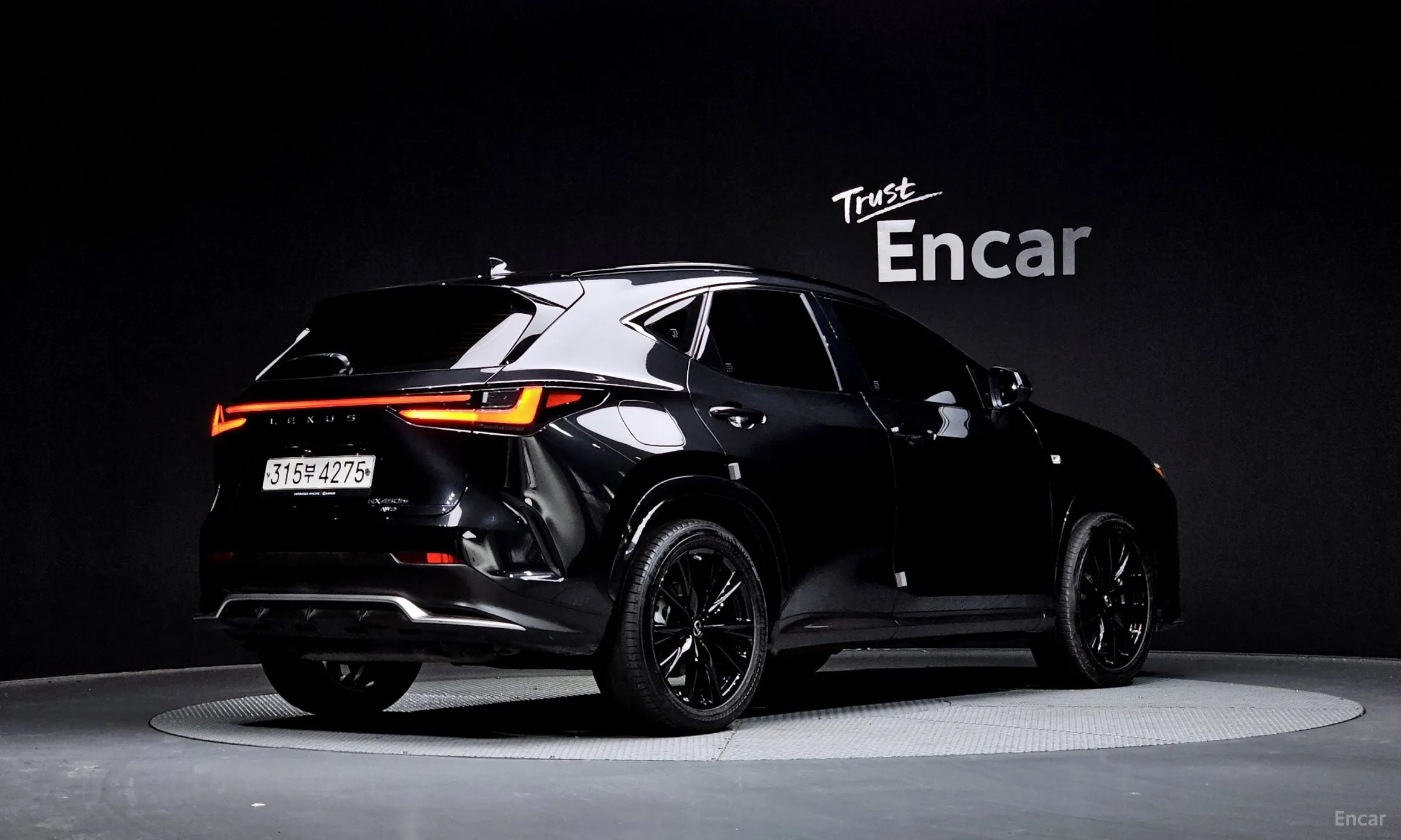 Lexus NX450h + 2nd Gen