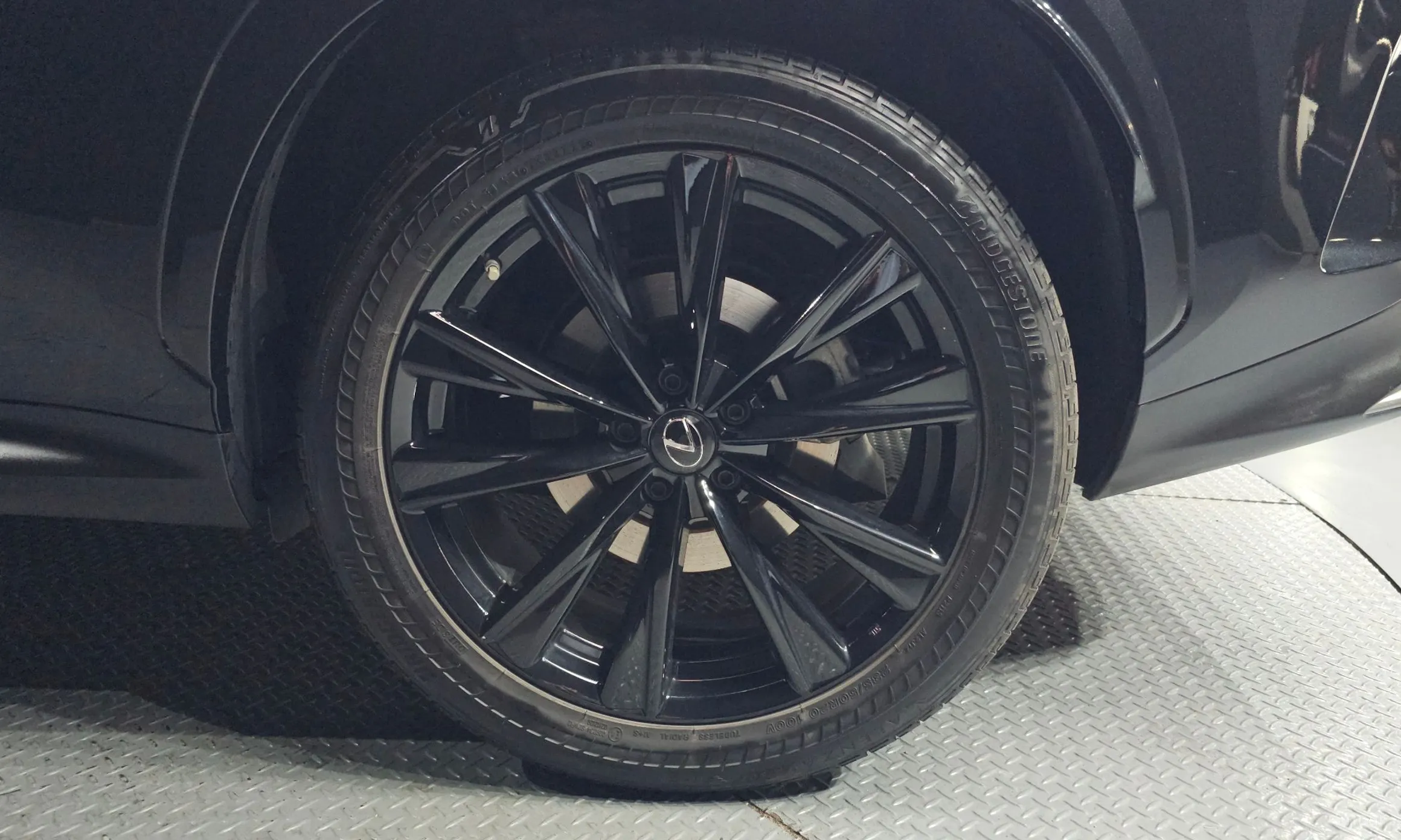 Lexus NX450h + 2nd Gen превью 5