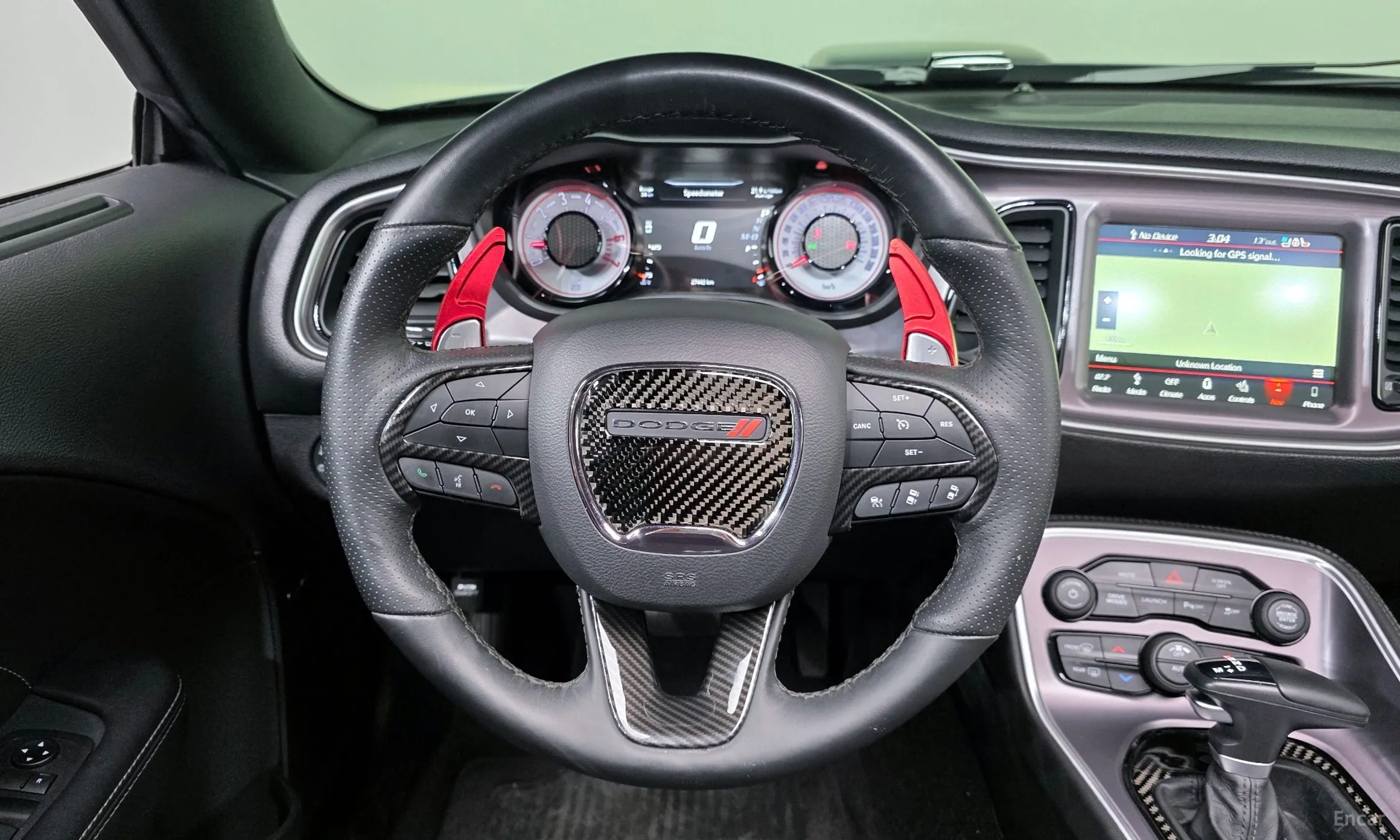 Dodge Challenger превью 13