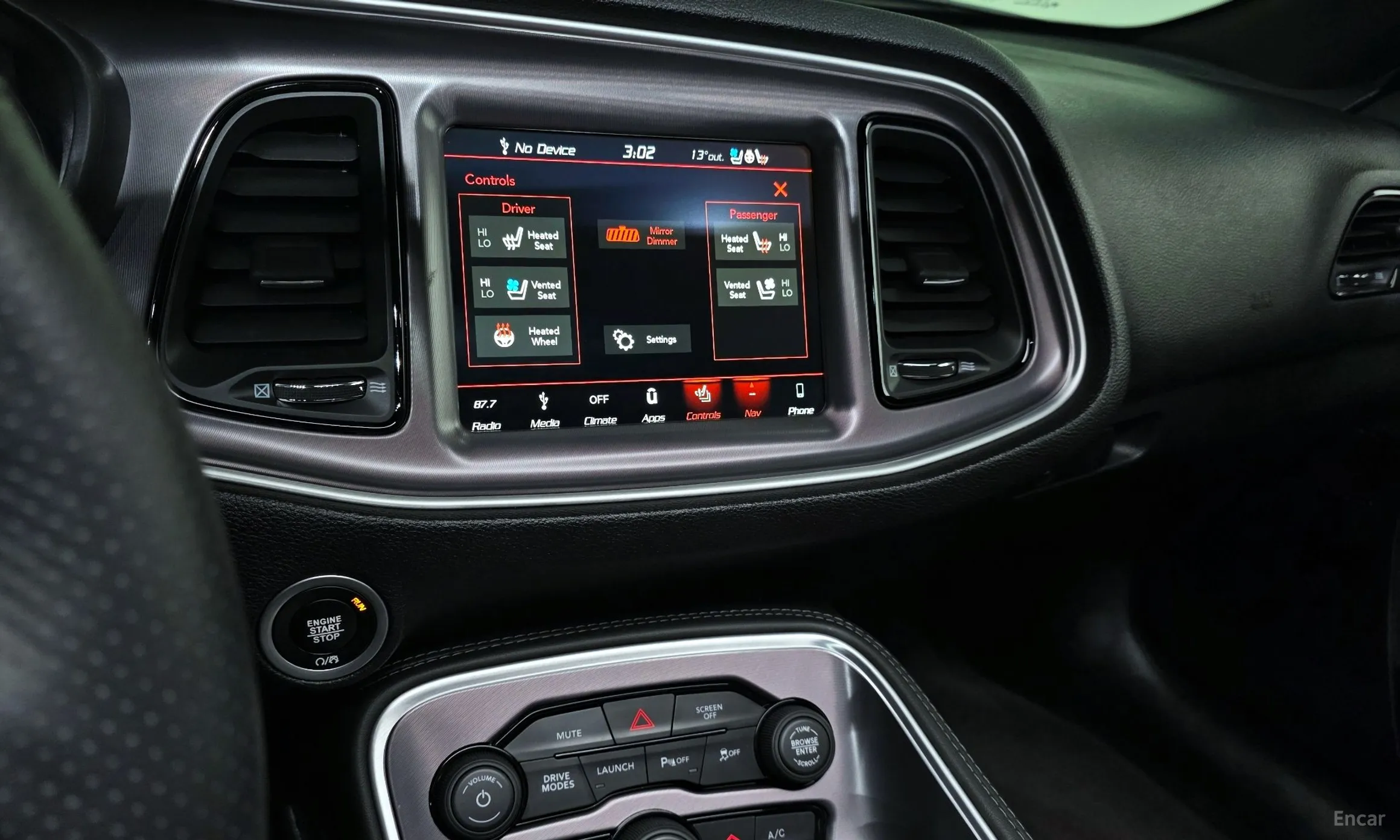 Dodge Challenger превью 14
