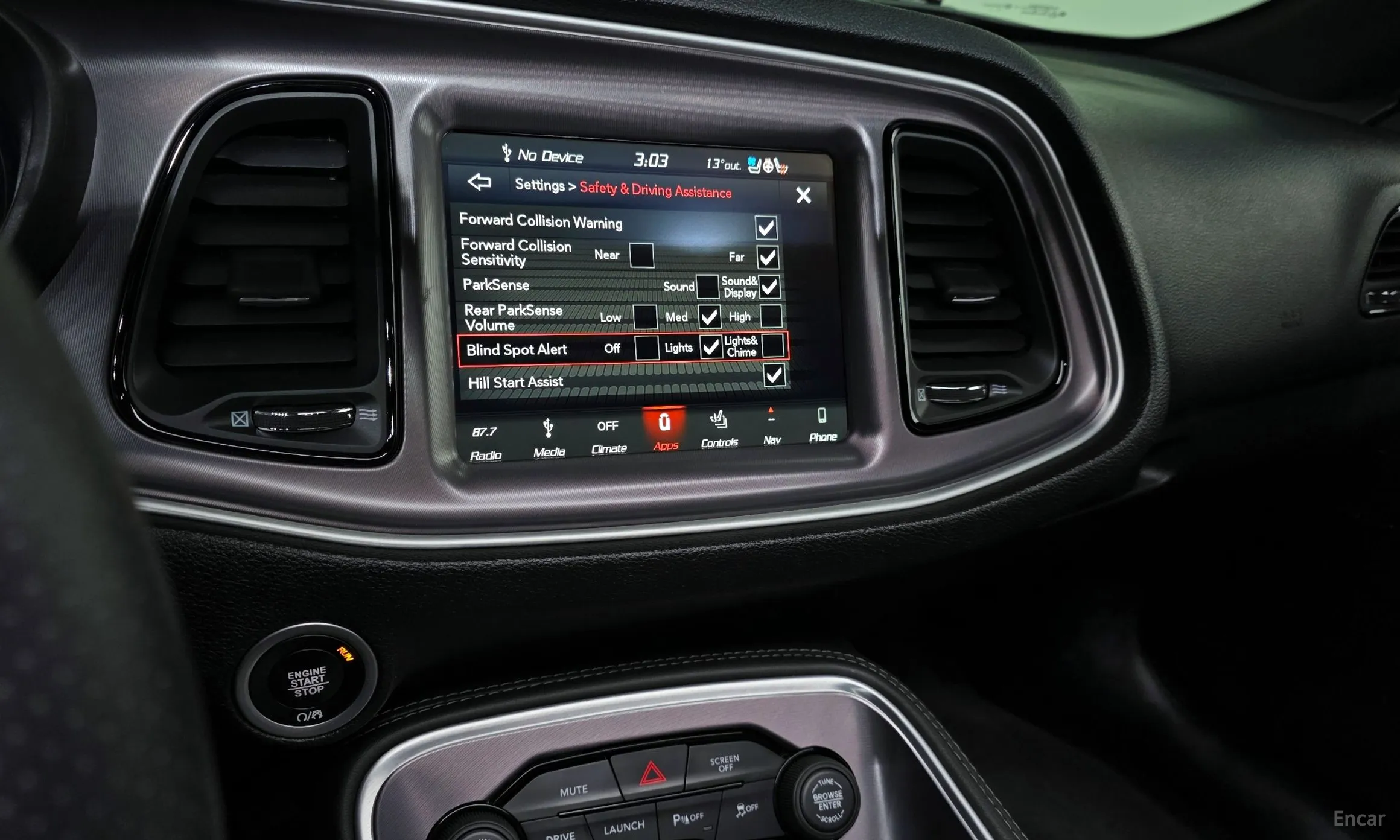 Dodge Challenger превью 15