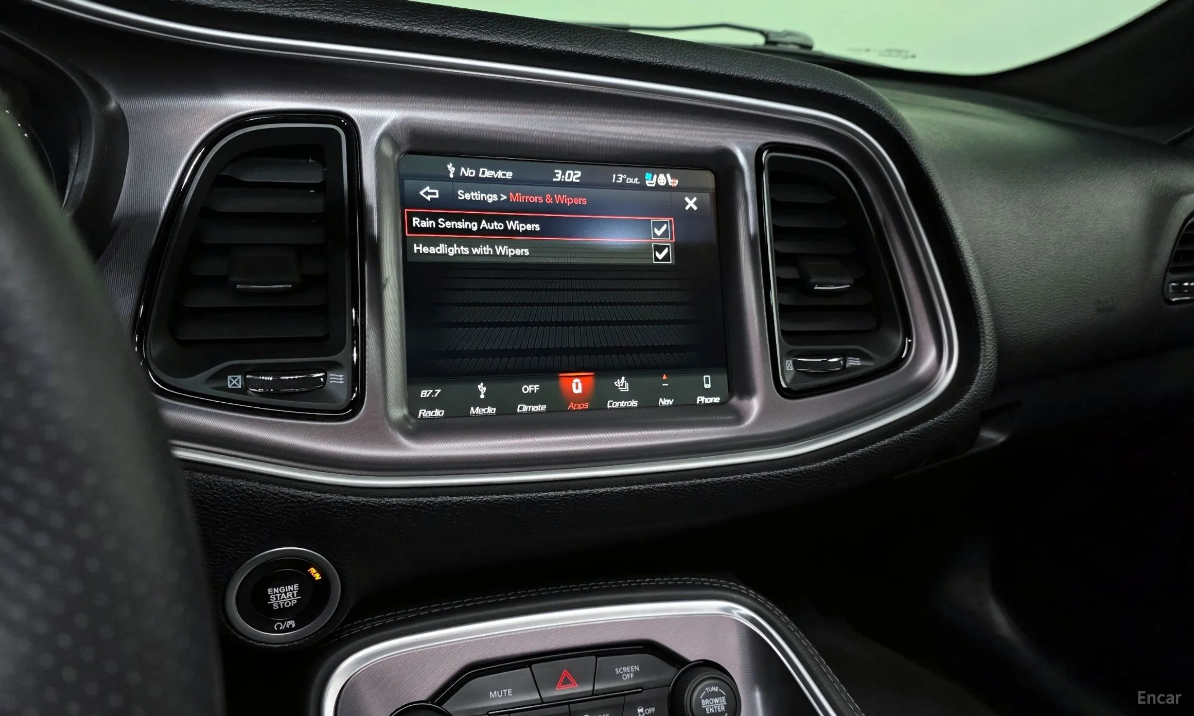 Dodge Challenger превью 16
