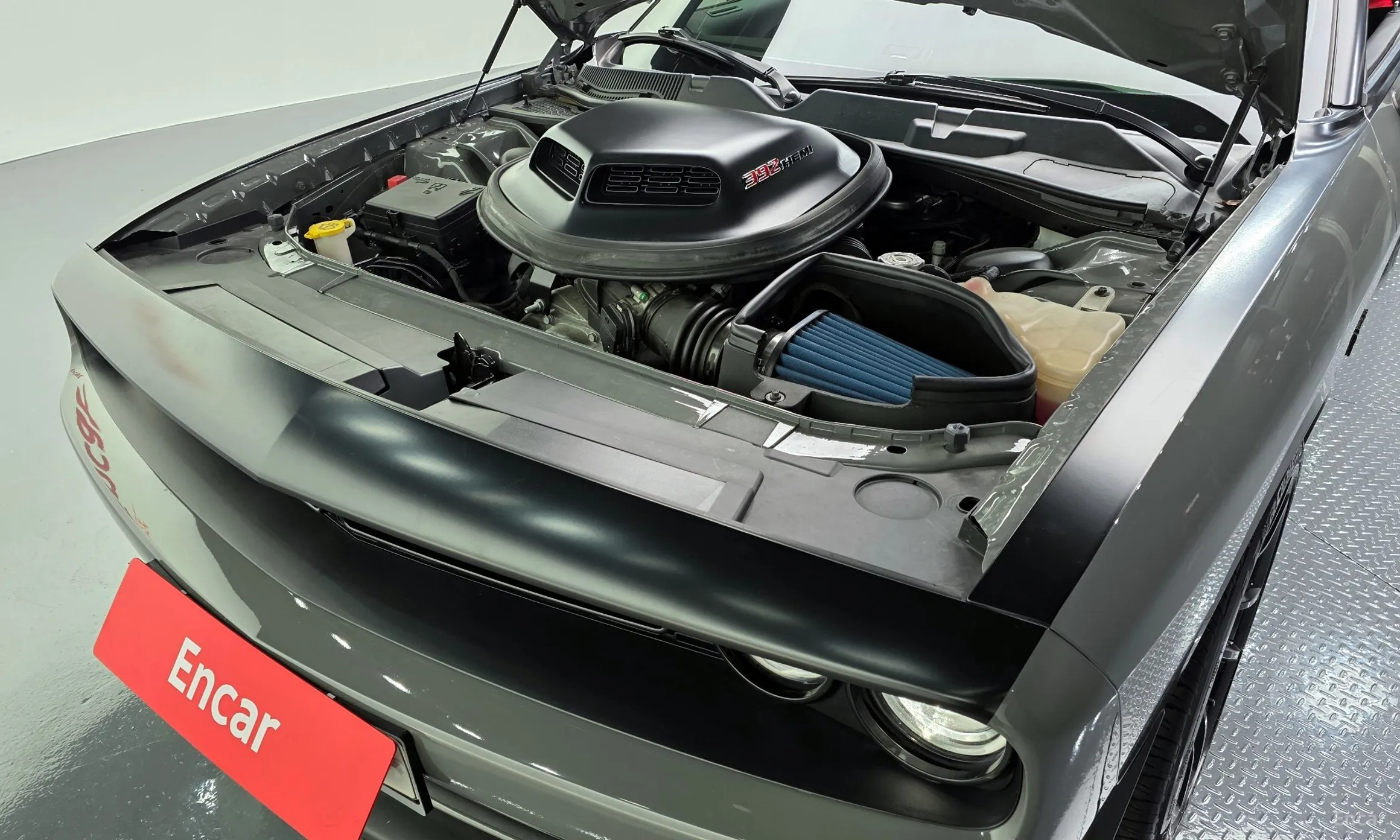 Dodge Challenger превью 6