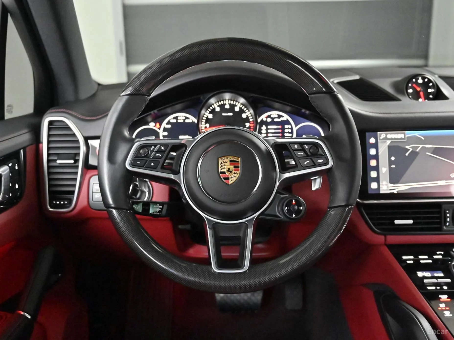 Porsche Cayenne (PO536) превью 13
