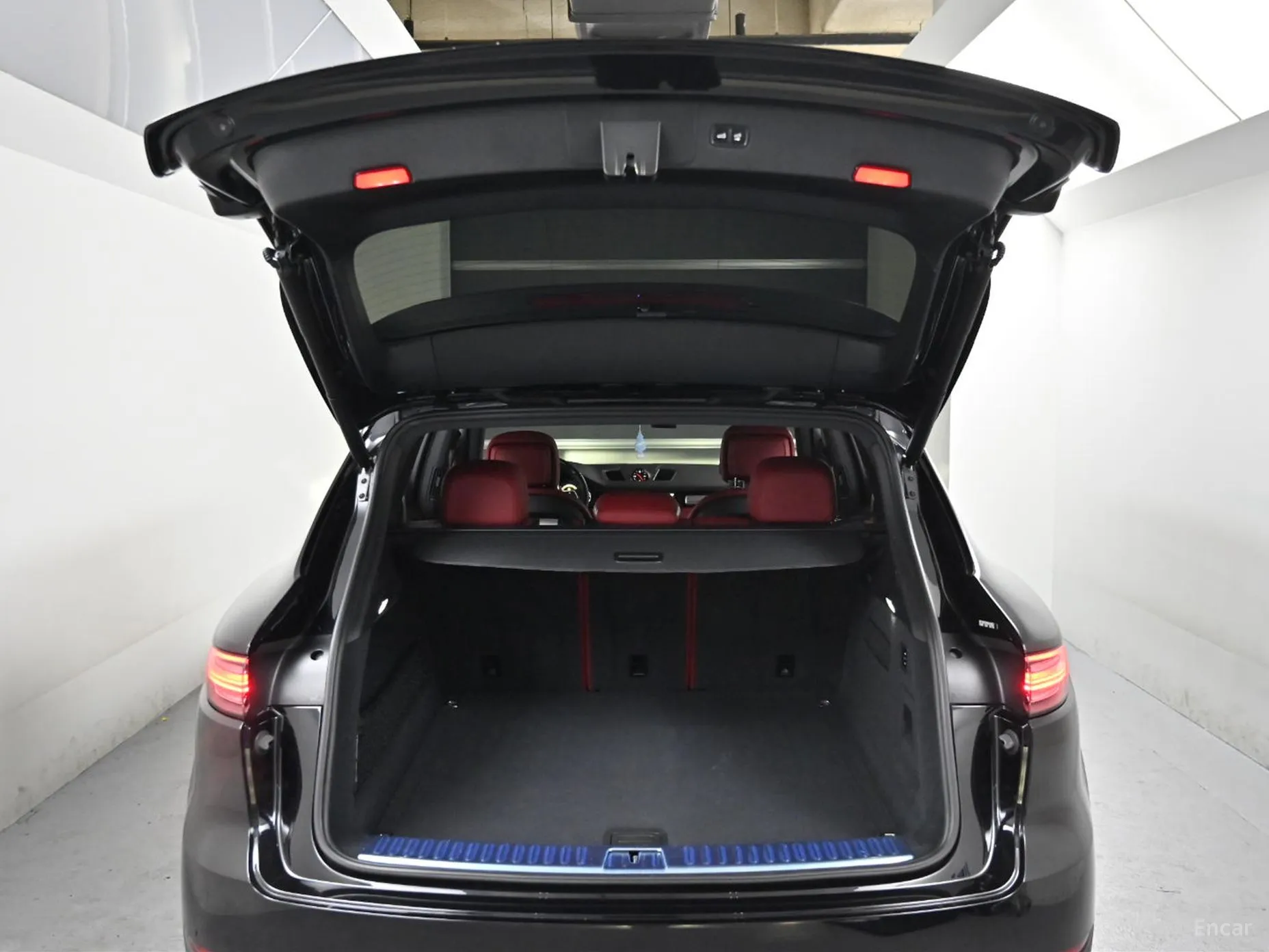 Porsche Cayenne (PO536) превью 20