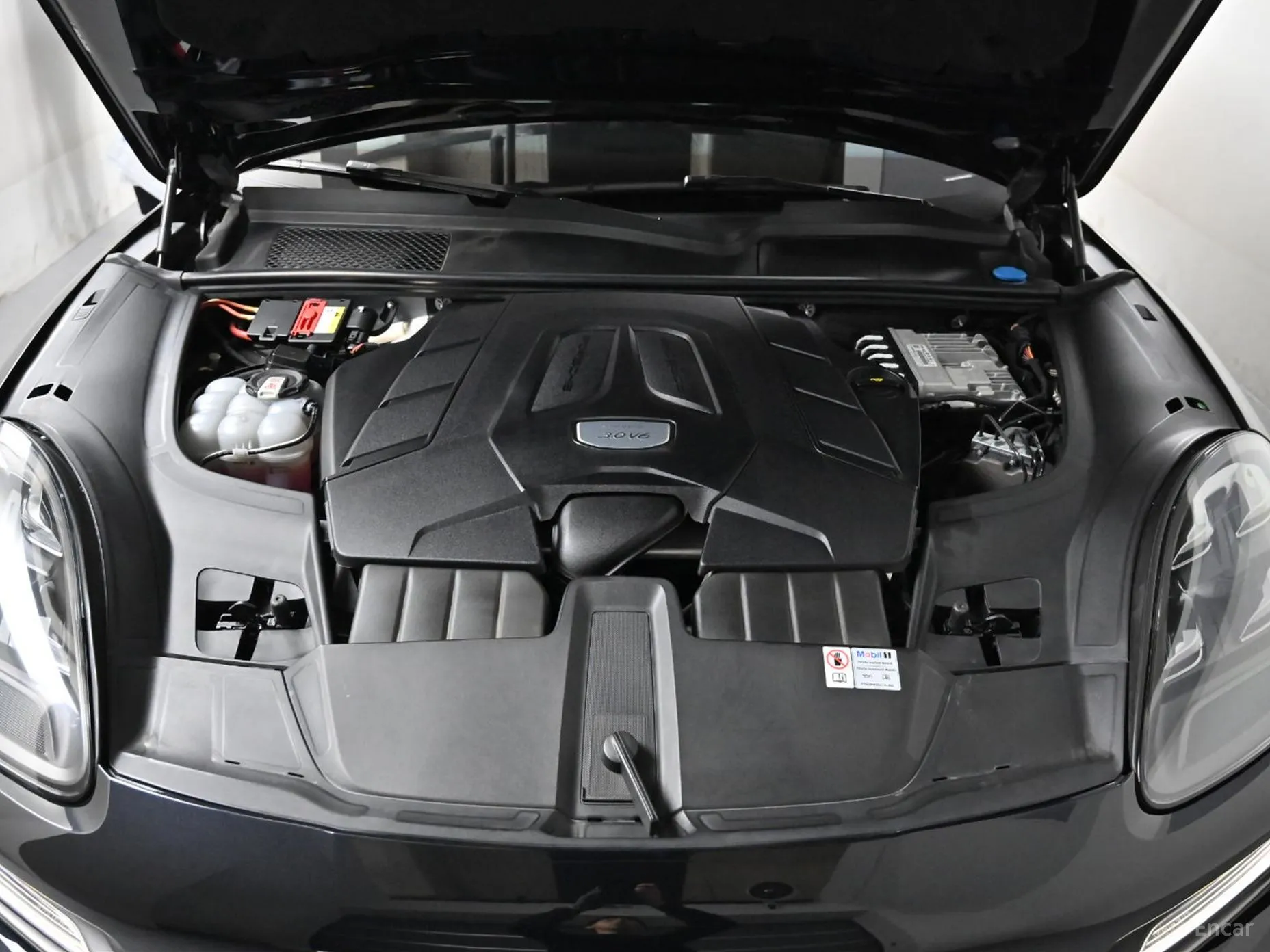 Porsche Cayenne (PO536) превью 6