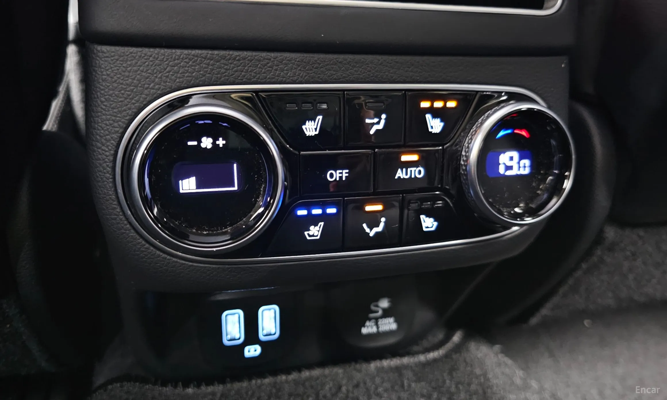 Genesis GV70 превью 19