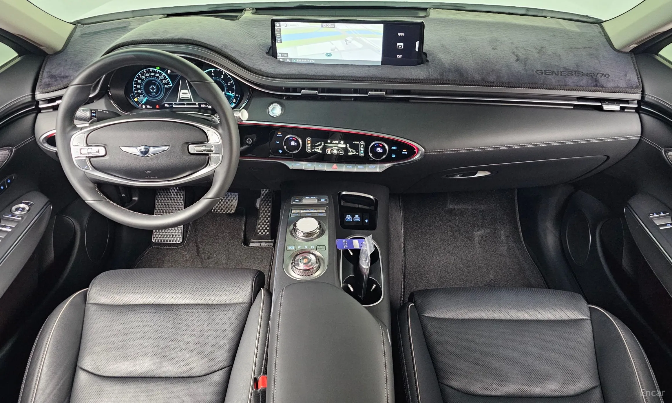 Genesis GV70 превью 7