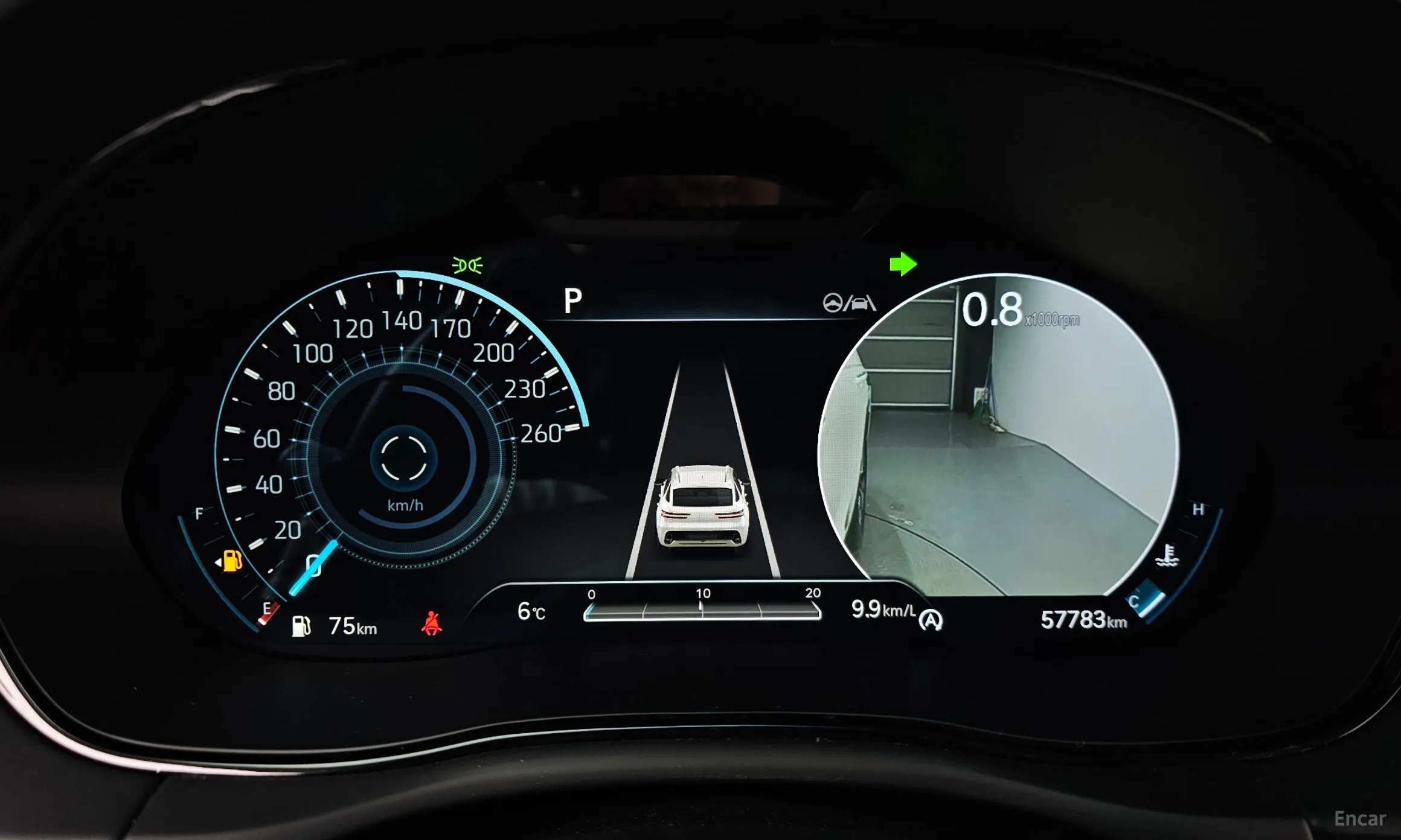 Genesis GV70 превью 8