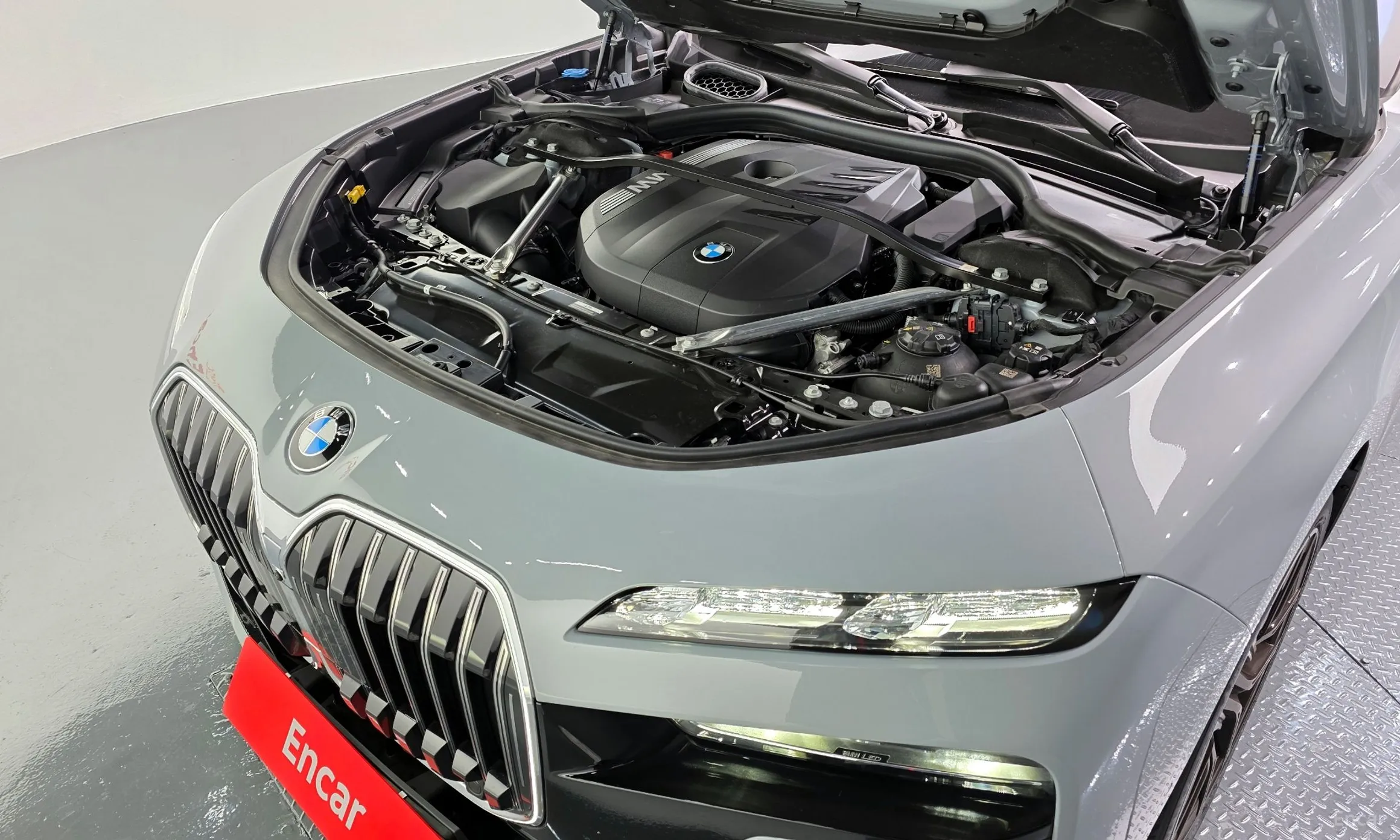 BMW 7 Series (G70) превью 6