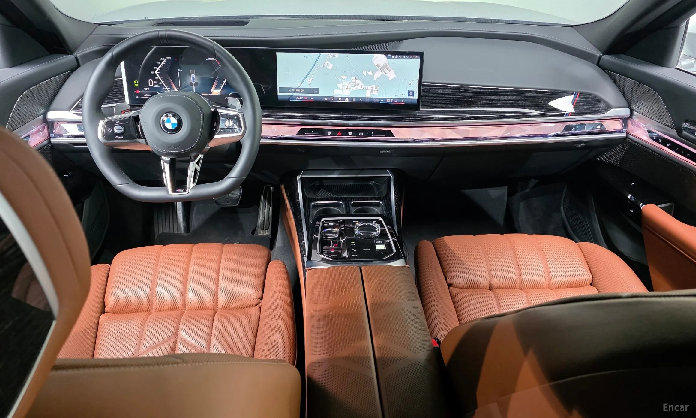 BMW 7 Series (G70) превью 7