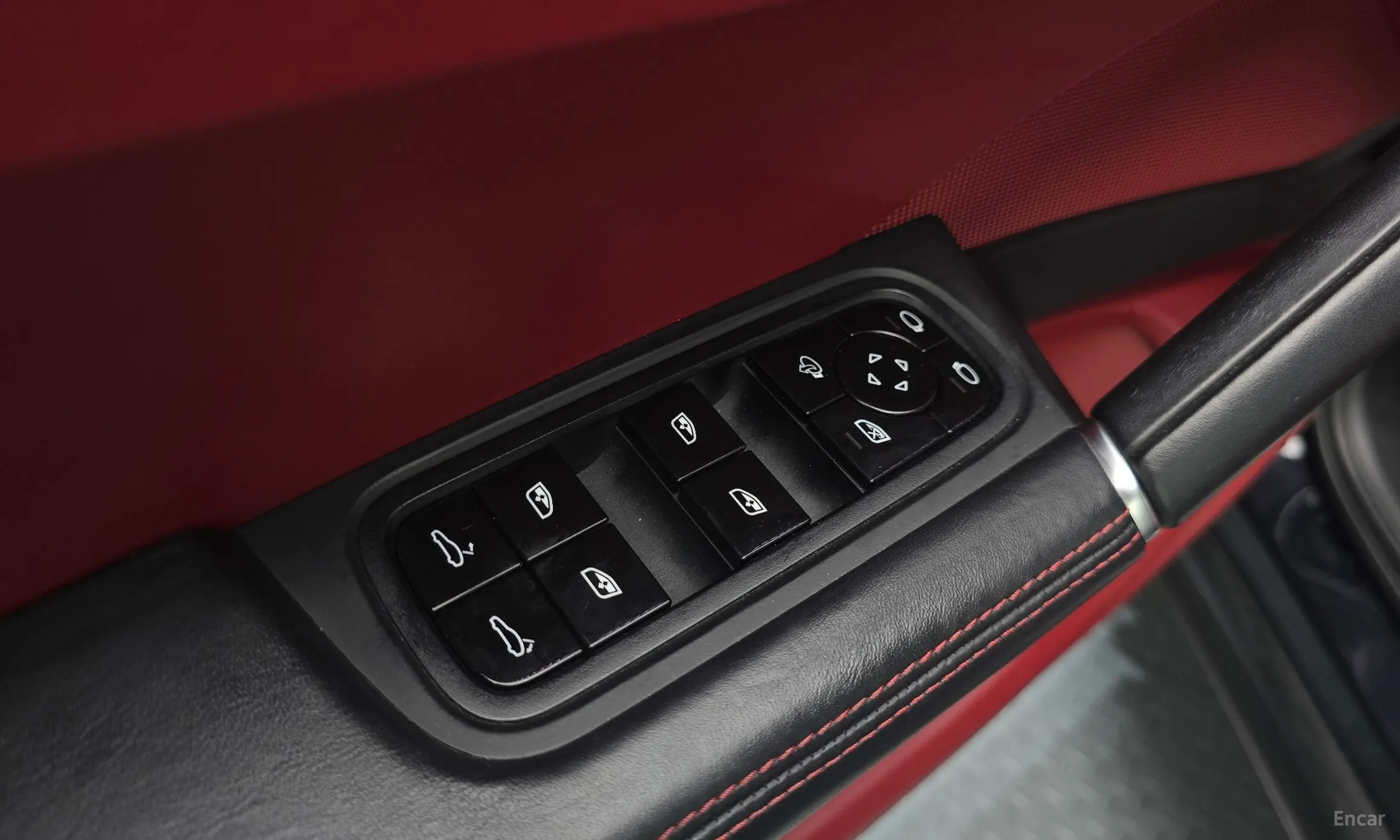 Porsche Cayenne (PO536) превью 13