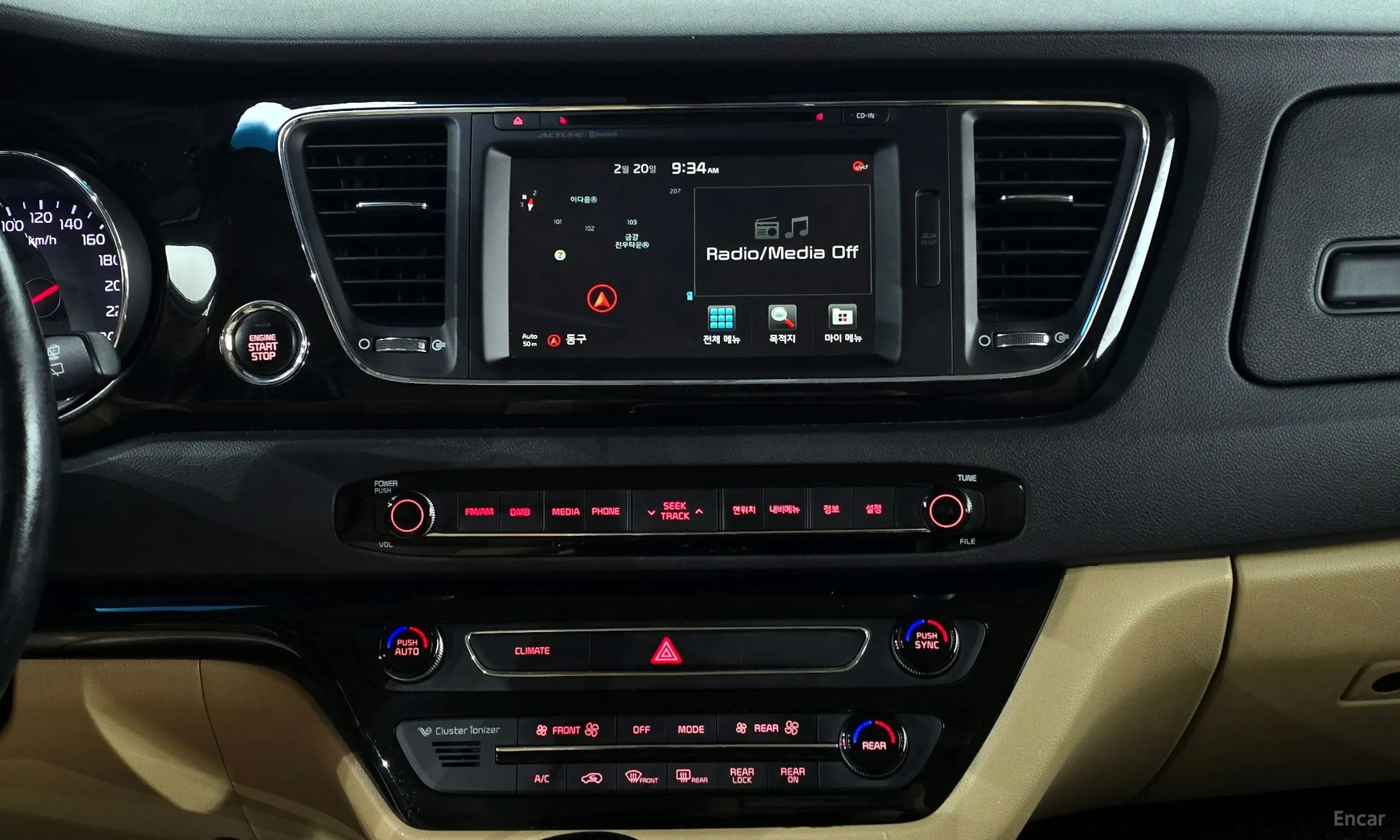 Kia Carnival превью 16