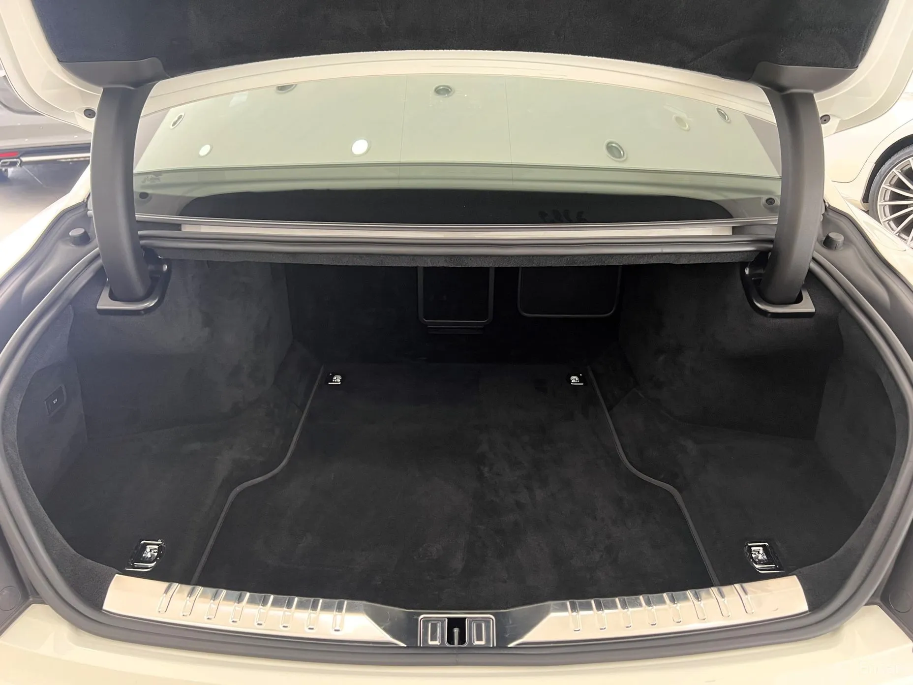 Bentley Flying Spur 3rd Generation превью 19