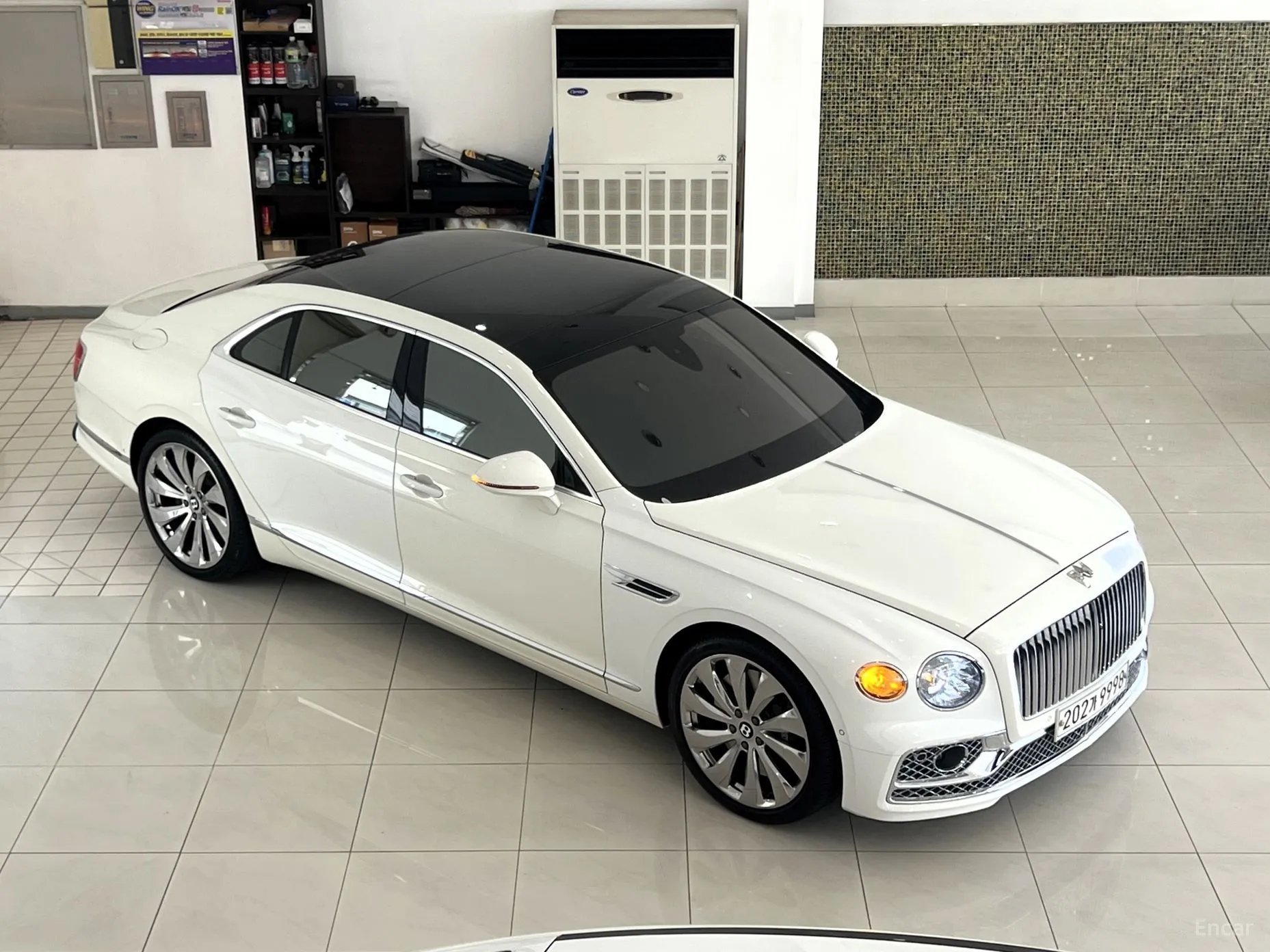 Bentley Flying Spur 3rd Generation превью 20