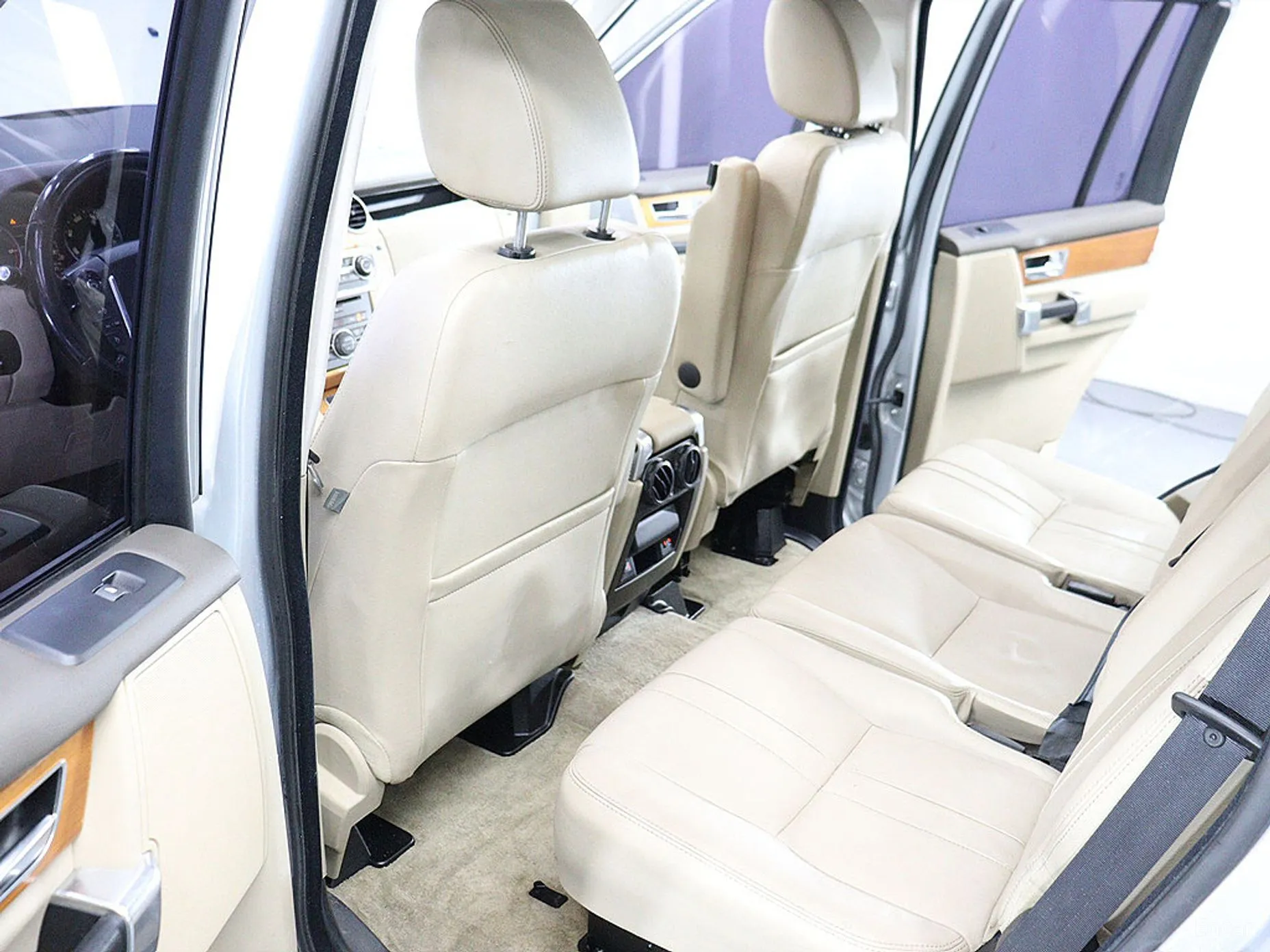 Land Rover Discovery 4 превью 17