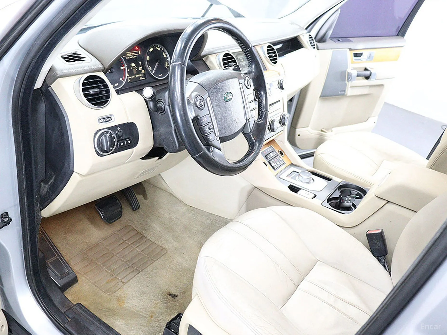 Land Rover Discovery 4 превью 18