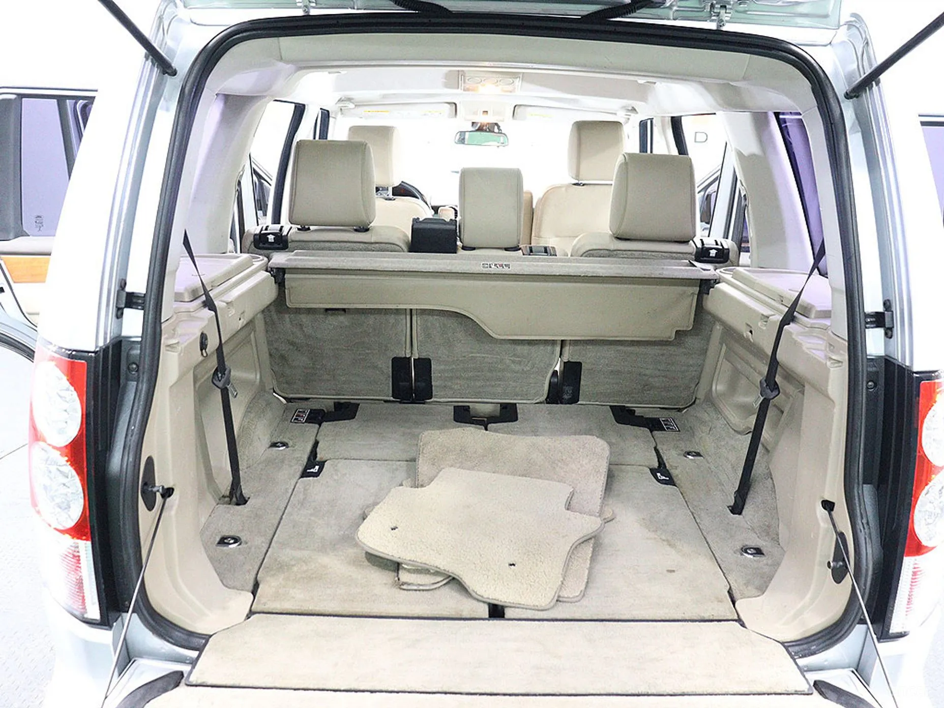 Land Rover Discovery 4 превью 6