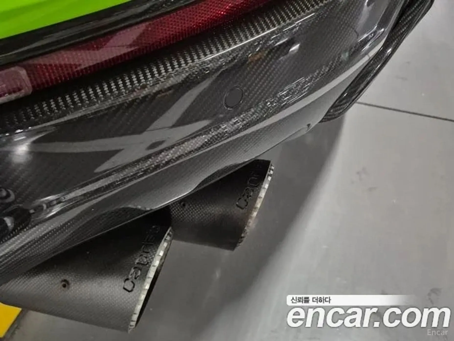 Lamborghini Urus превью 12