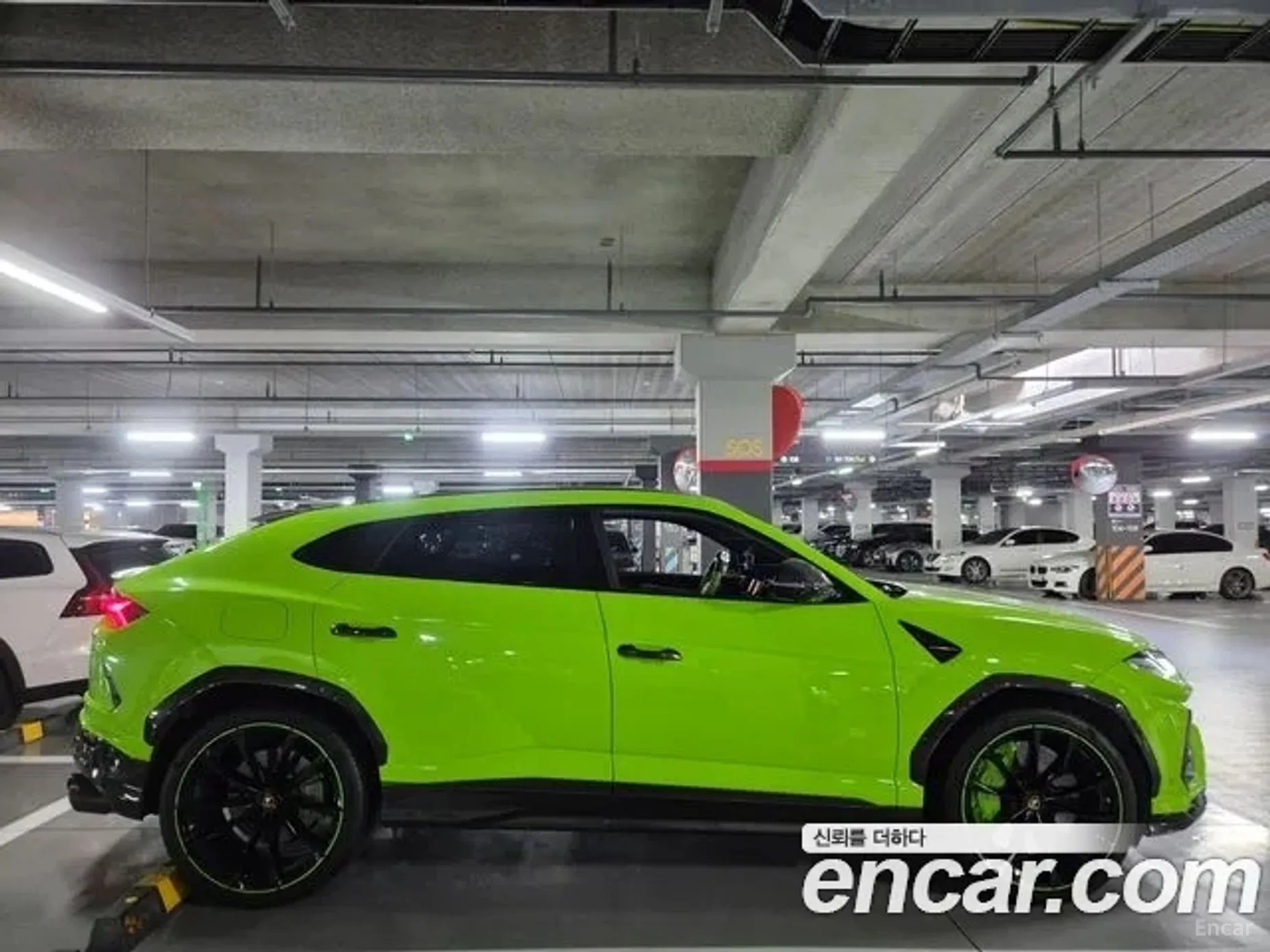Lamborghini Urus превью 3