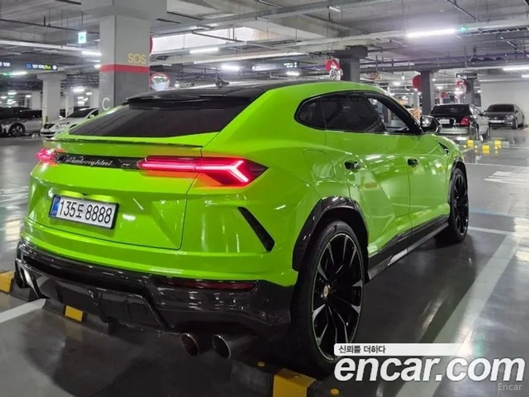 Lamborghini Urus превью 4
