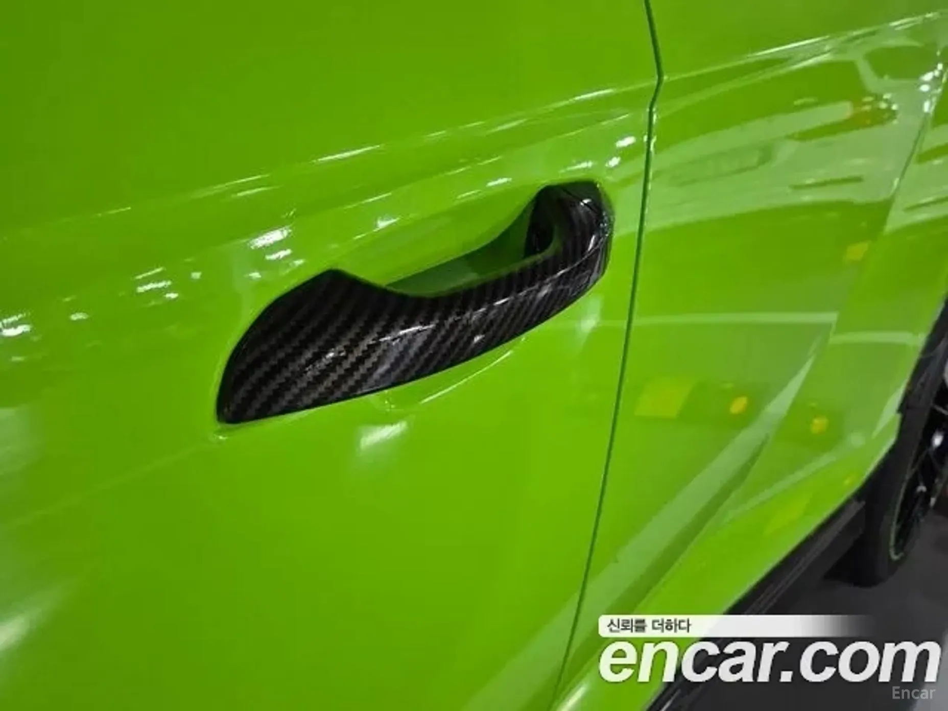 Lamborghini Urus превью 8
