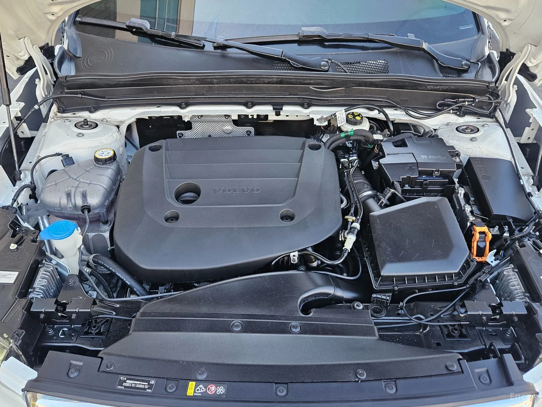 Volvo XC40 превью 12