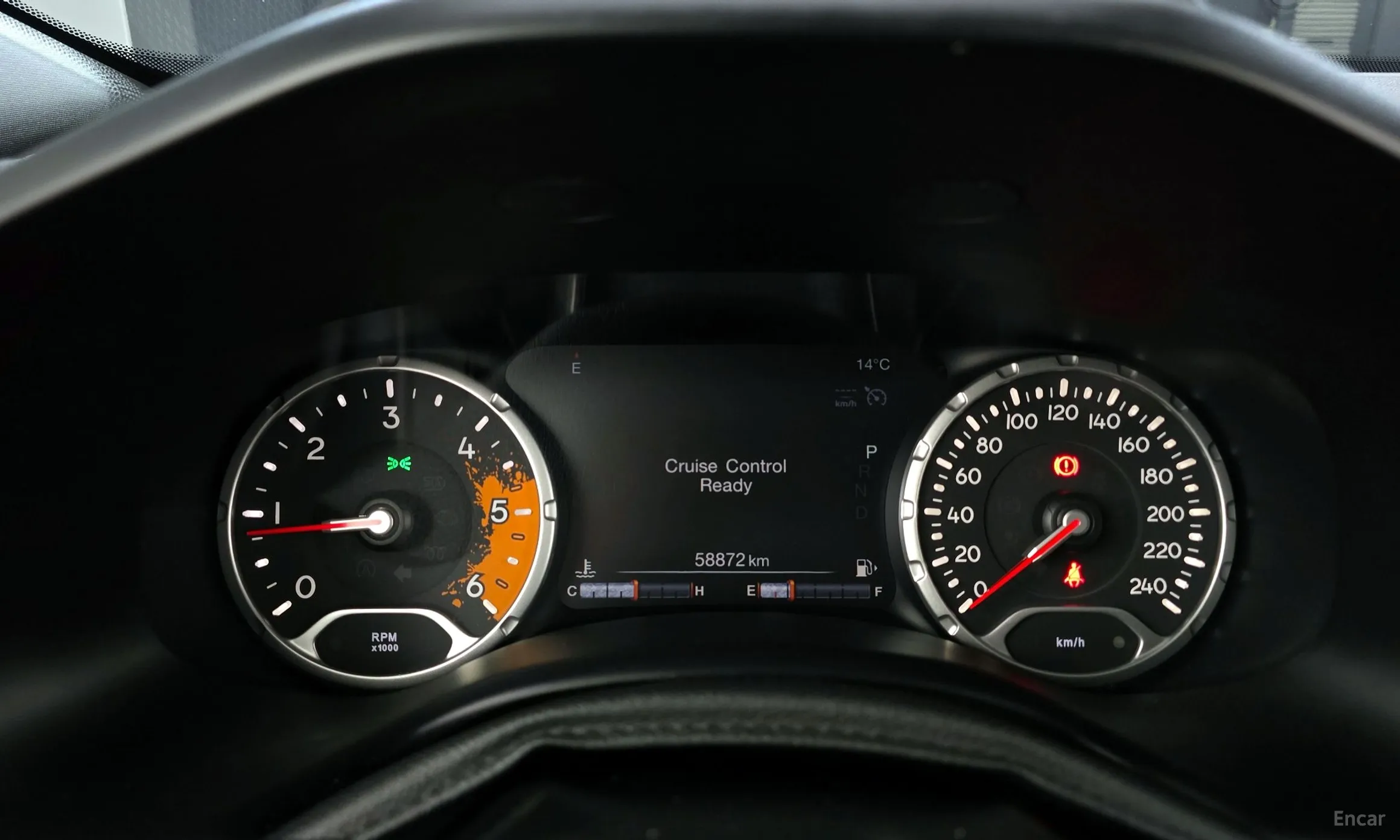 Jeep Renegade превью 8