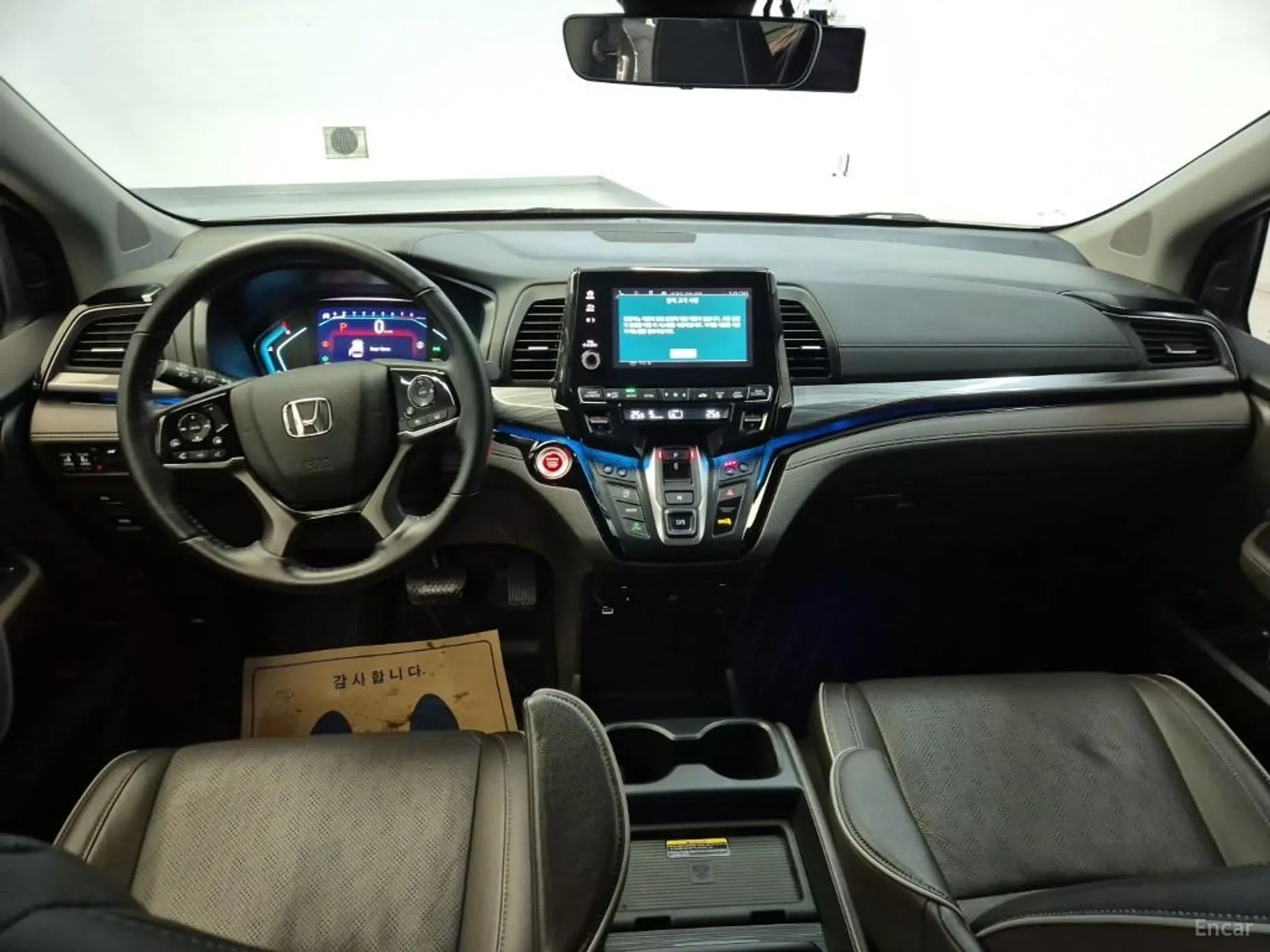 Honda Odyssey превью 12