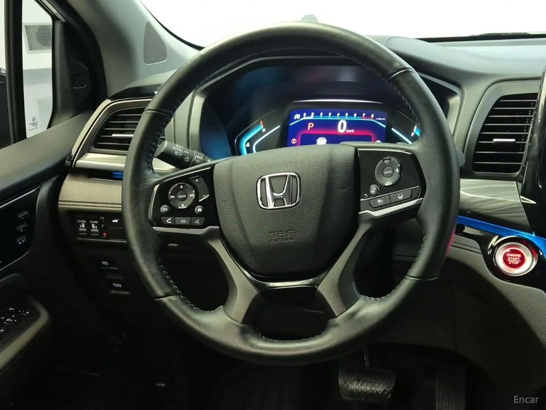 Honda Odyssey превью 13