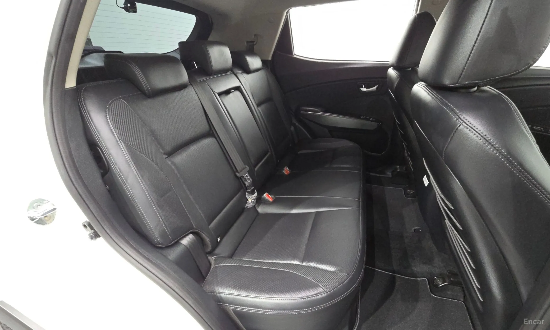 KG Mobility (SsangYong) Berry New Tivoli превью 12