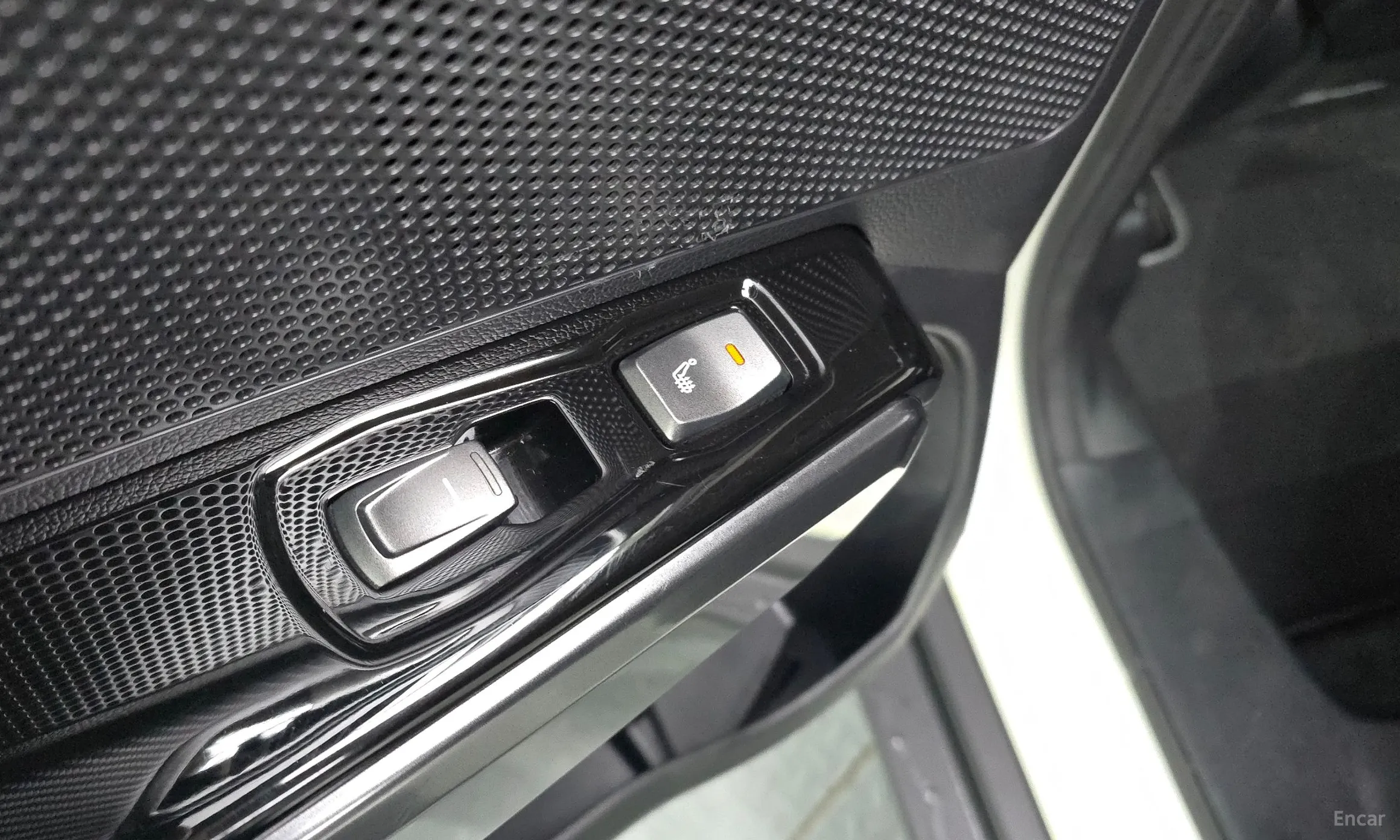 KG Mobility (SsangYong) Berry New Tivoli превью 19