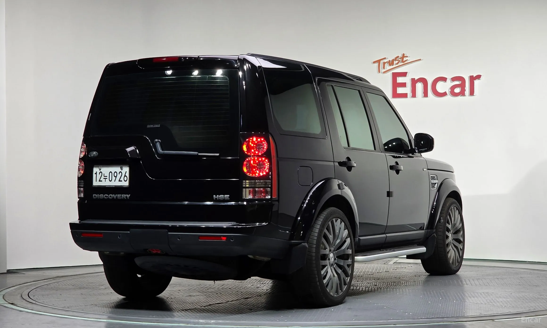 Land Rover Discovery 4 превью 2