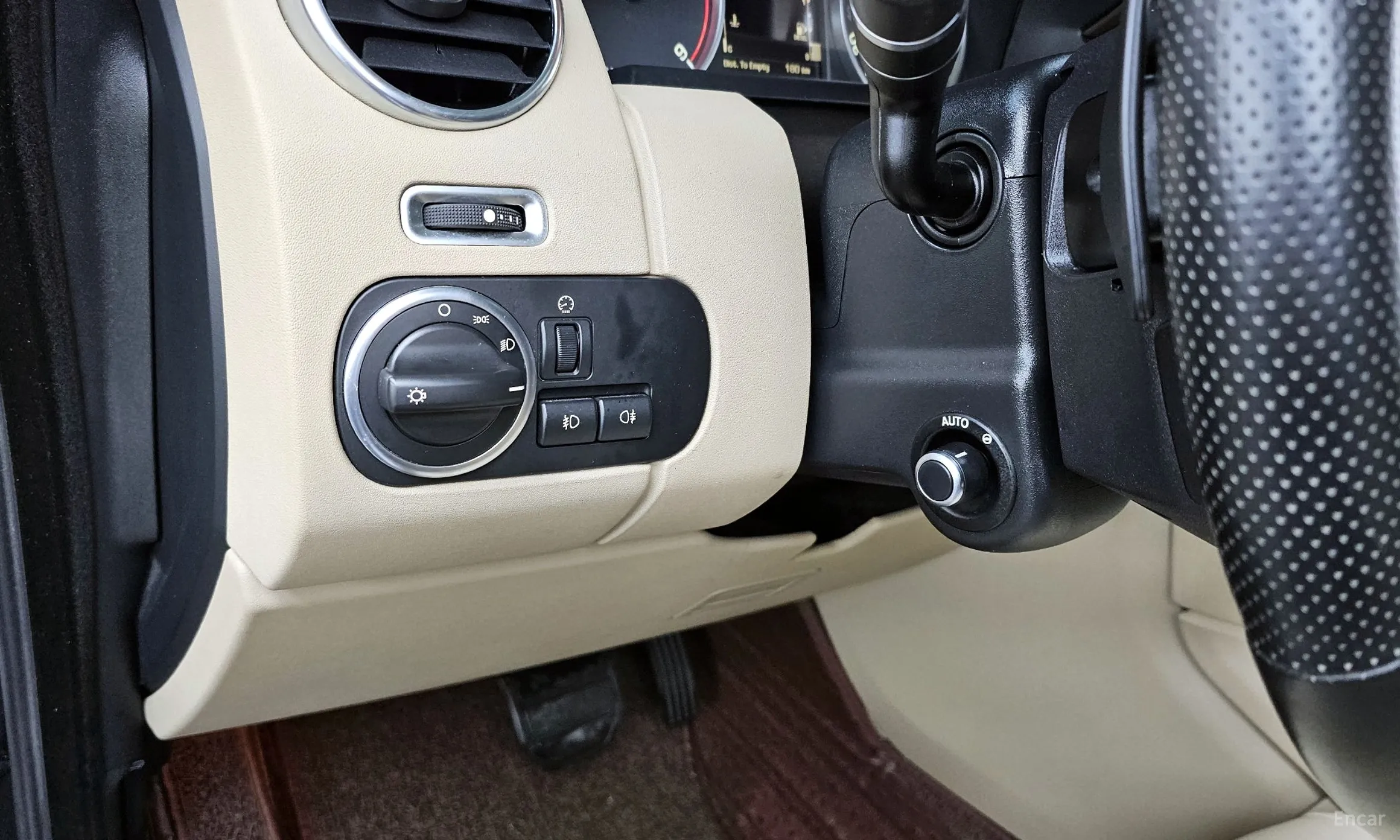 Land Rover Discovery 4 превью 16