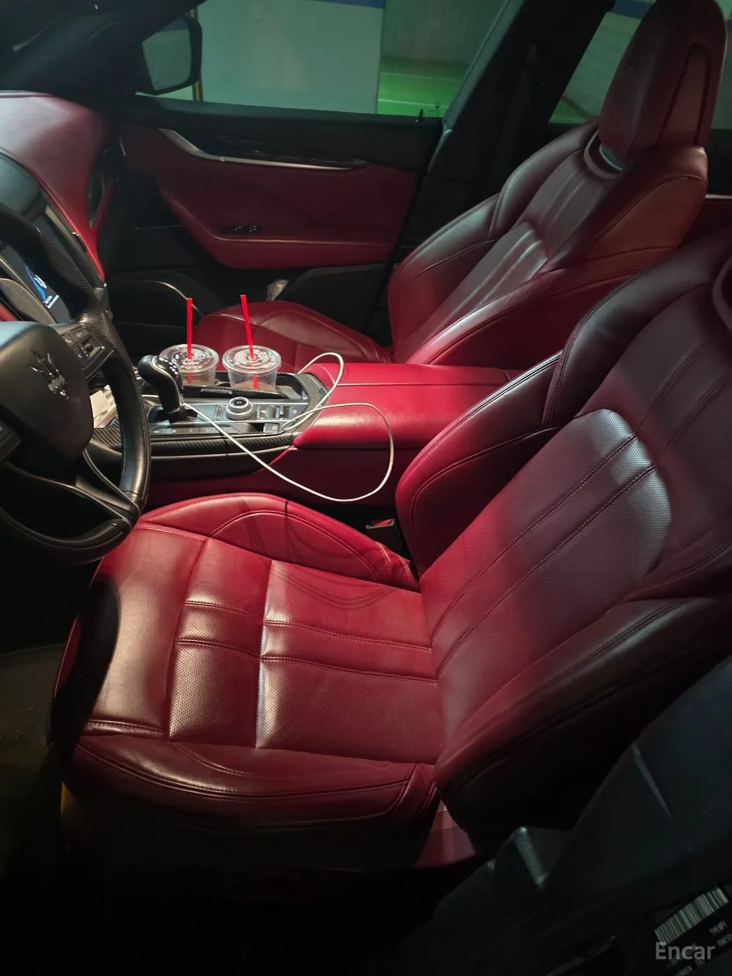 Maserati Levante превью 10