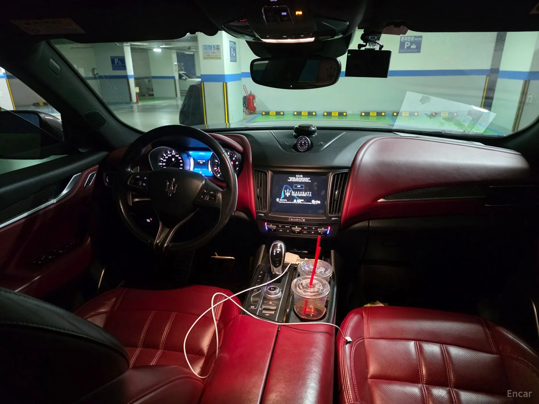 Maserati Levante превью 12