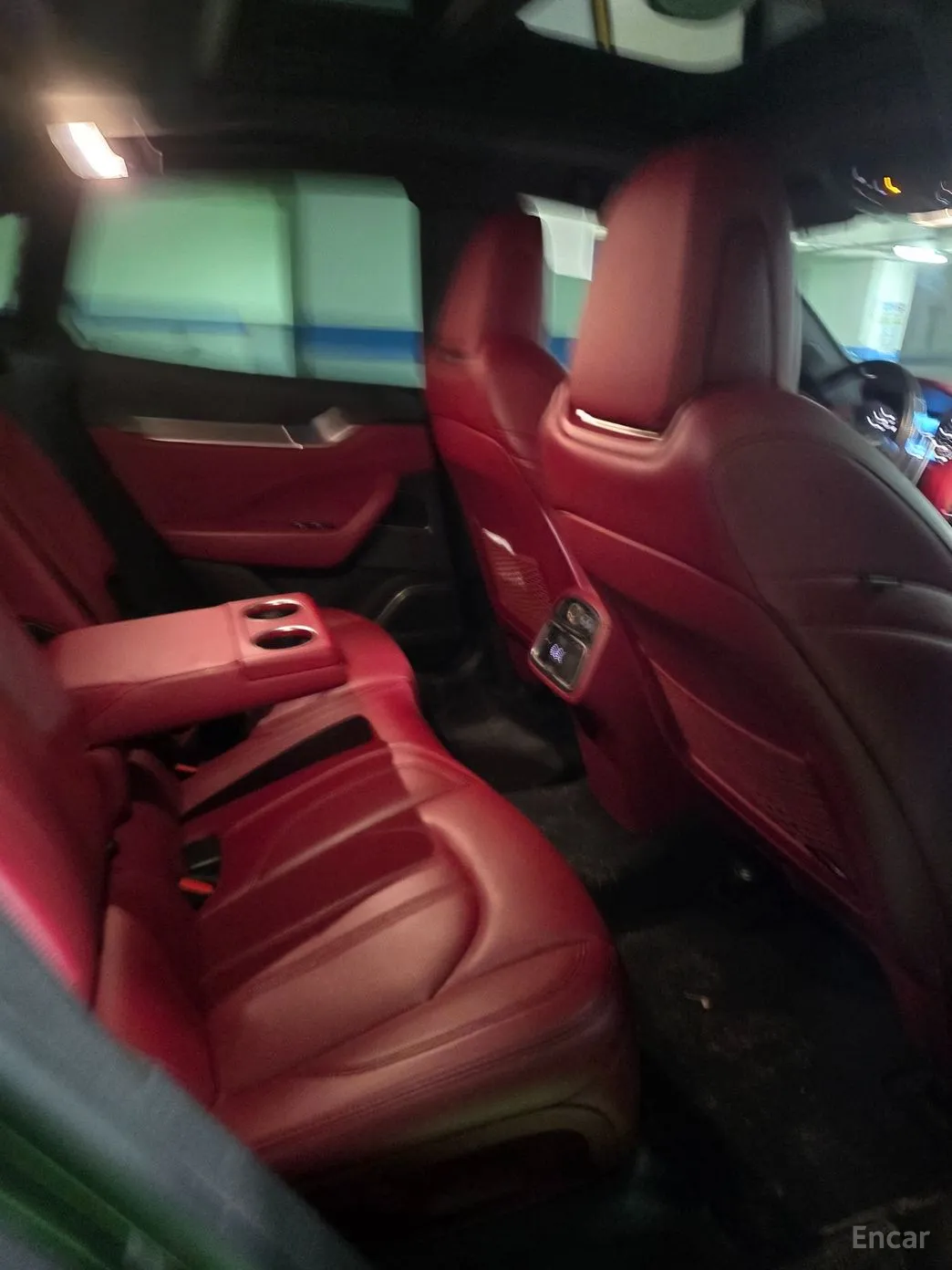 Maserati Levante превью 16