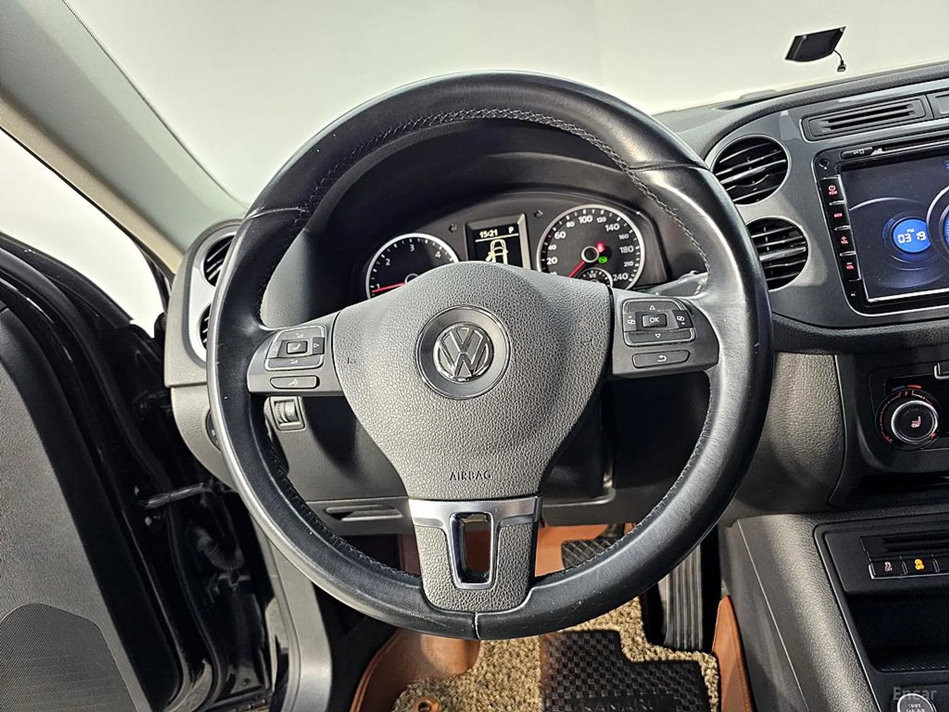 Volkswagen New Tiguan превью 12