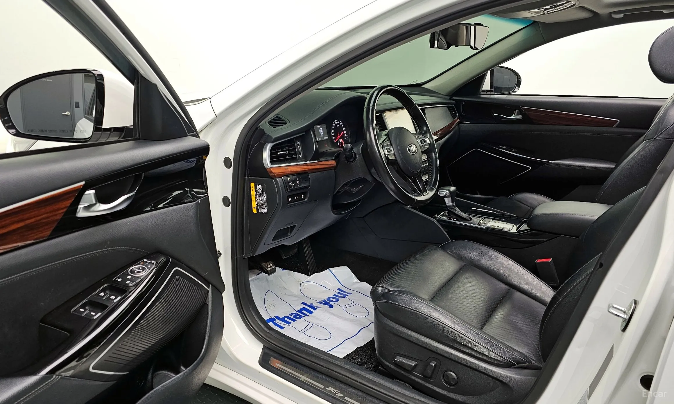 Kia K7 превью 10