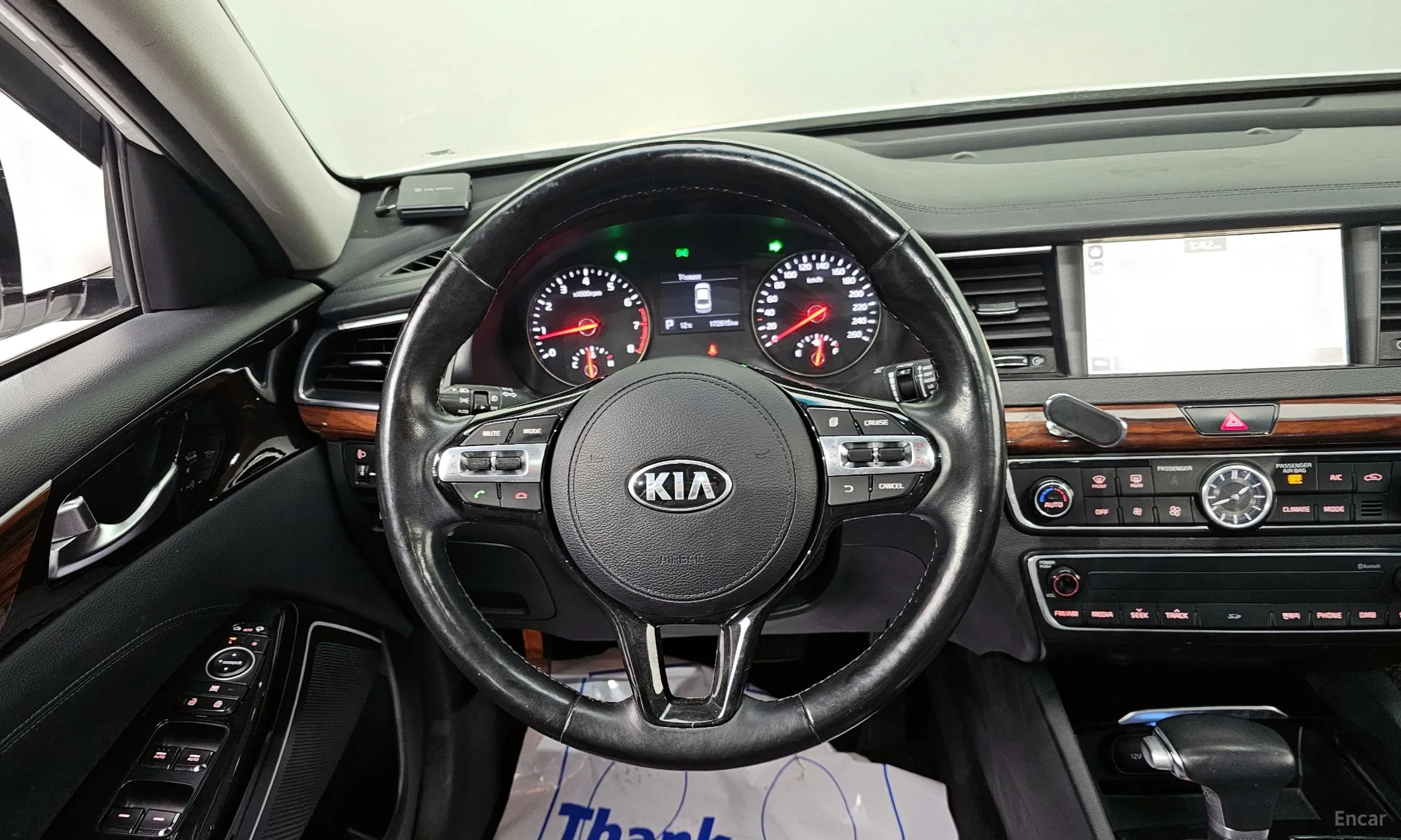 Kia K7 превью 15