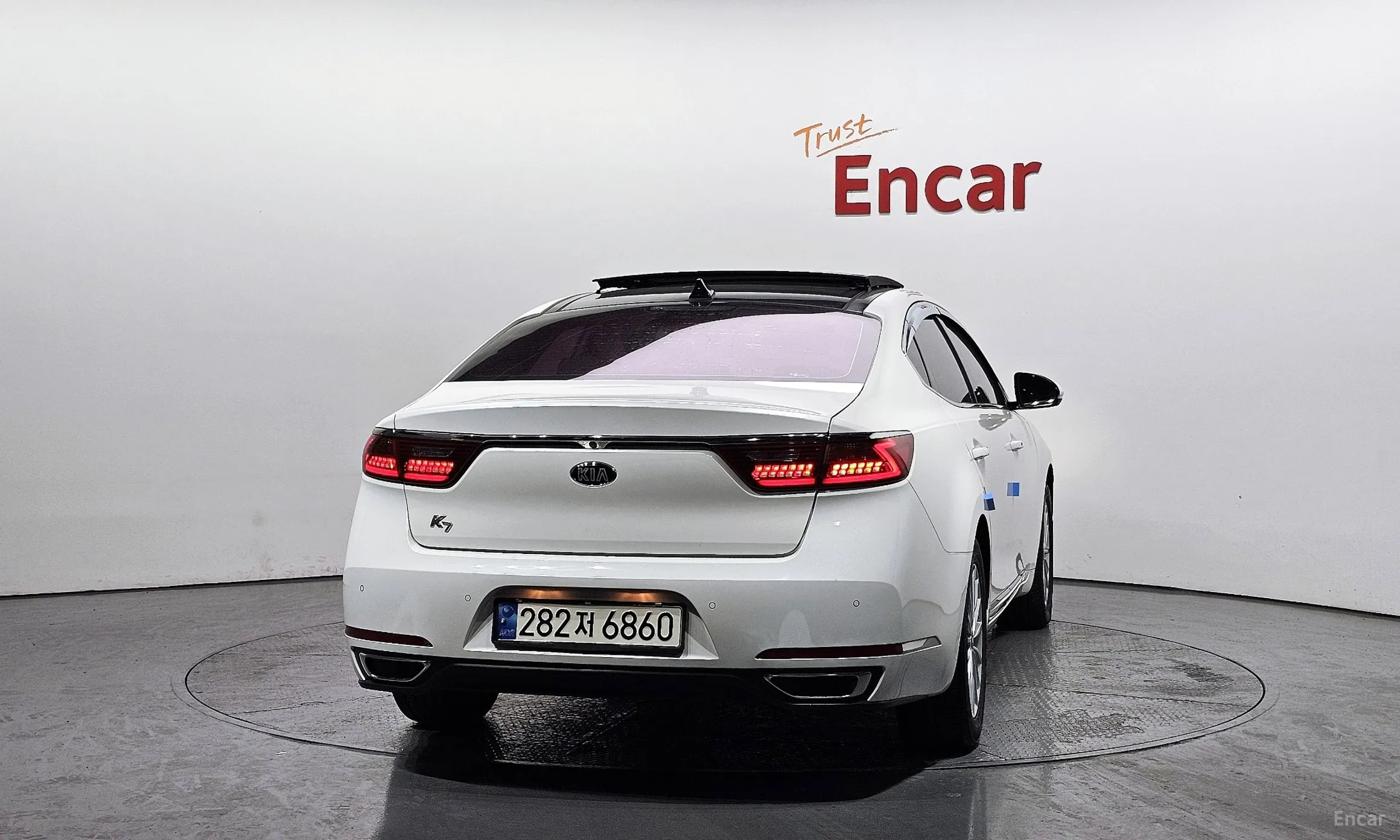 Kia K7 превью 4