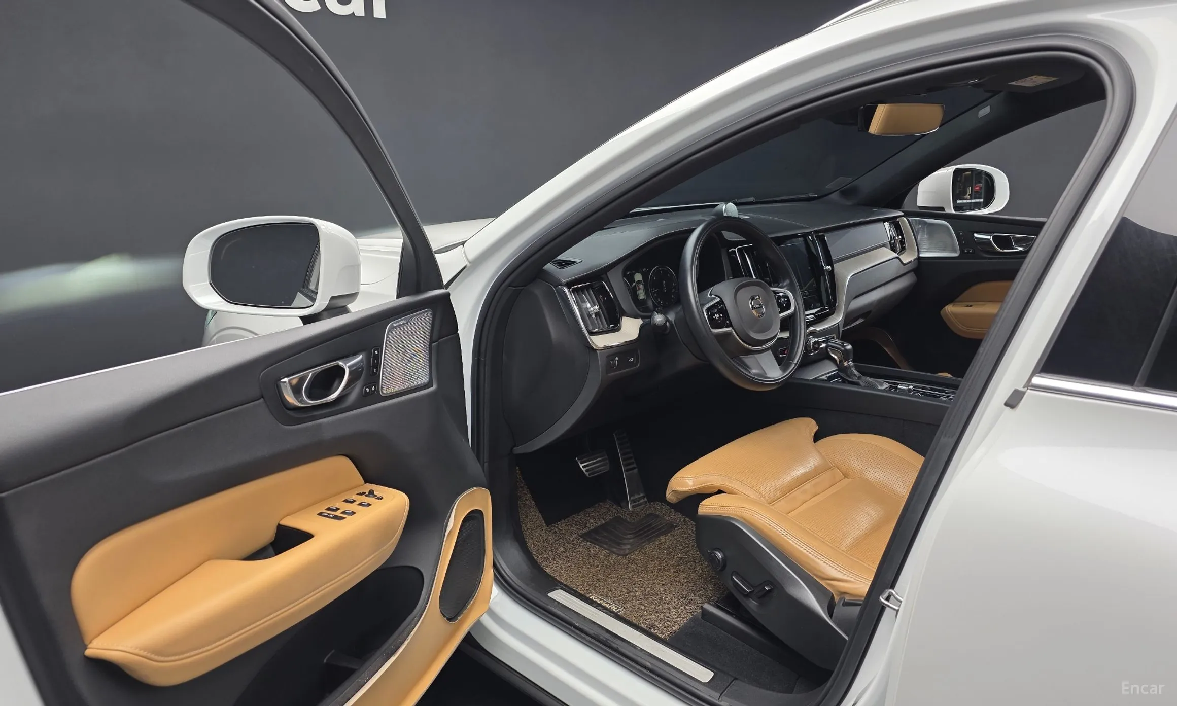 Volvo XC60 Gen 2 превью 11